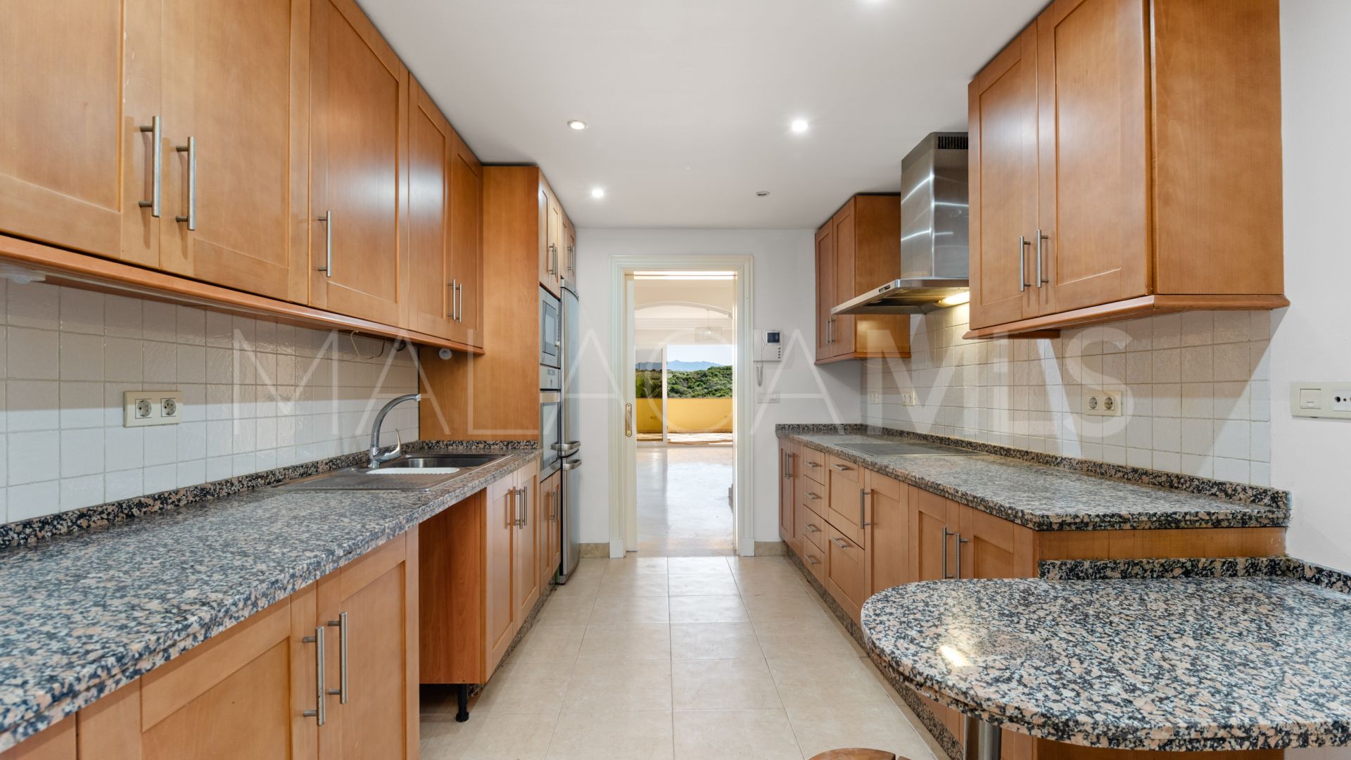 Apartment for sale in Majestic with 3 bedrooms