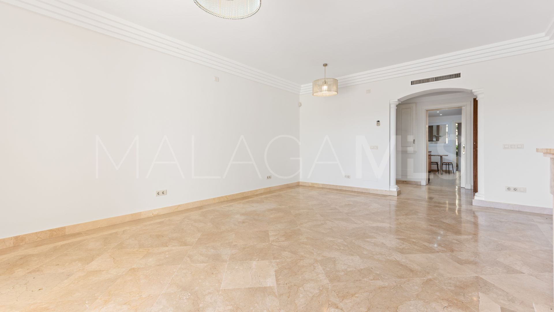 Apartment for sale in Majestic with 3 bedrooms