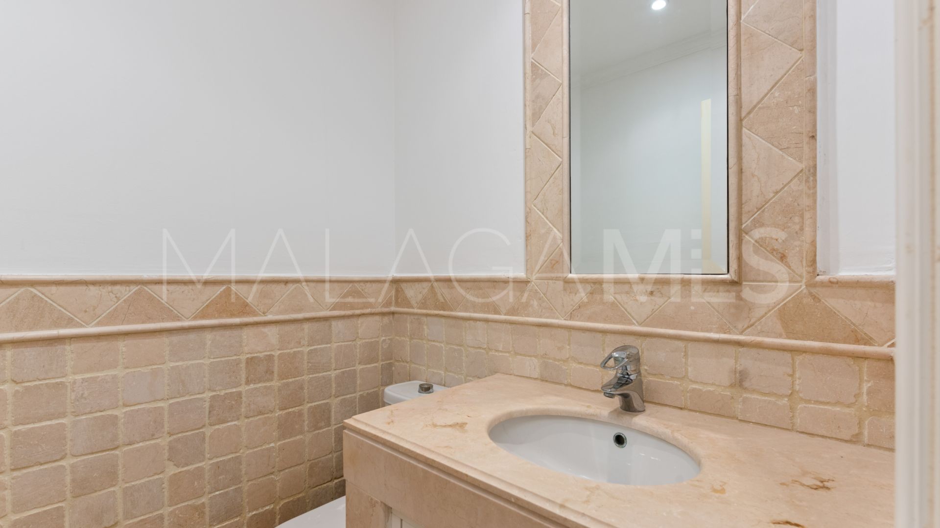 Apartment for sale in Majestic with 3 bedrooms