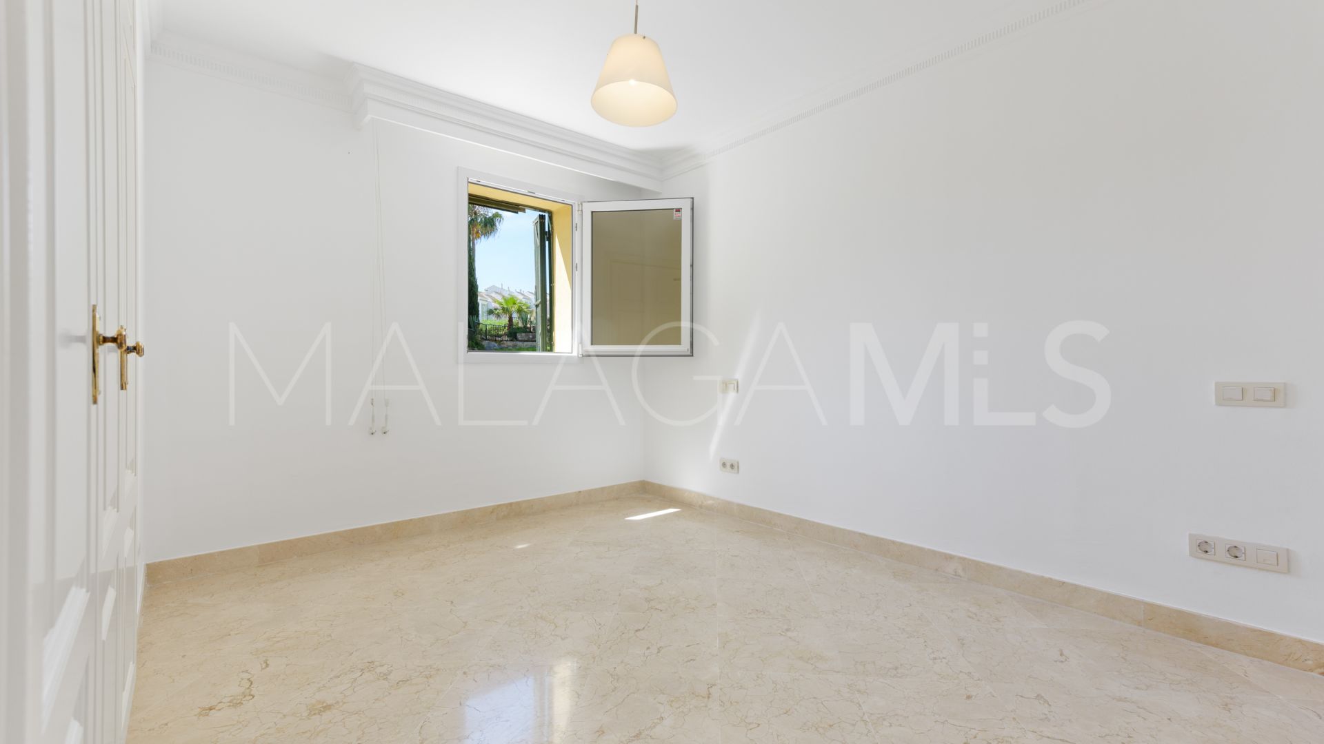 Erdgeschosswohnung for sale in Majestic