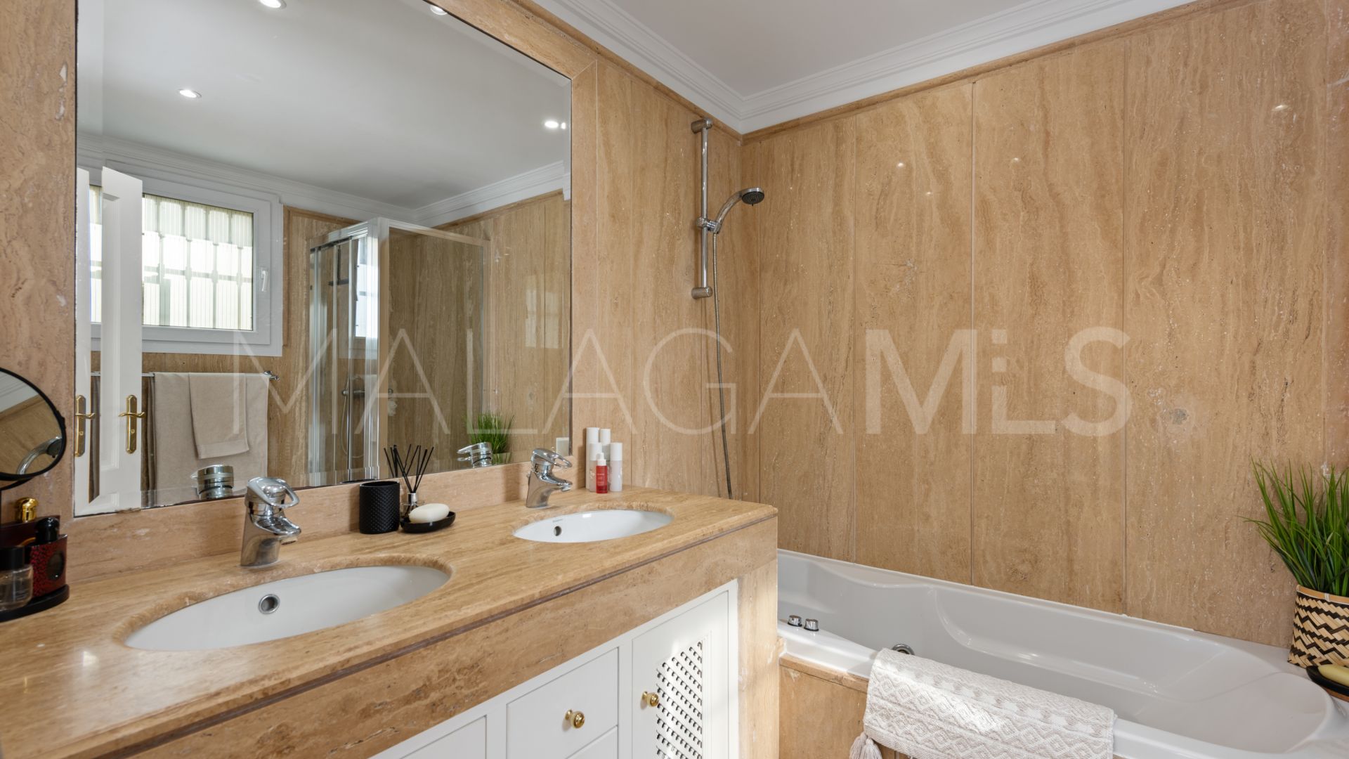 Erdgeschosswohnung for sale in Majestic