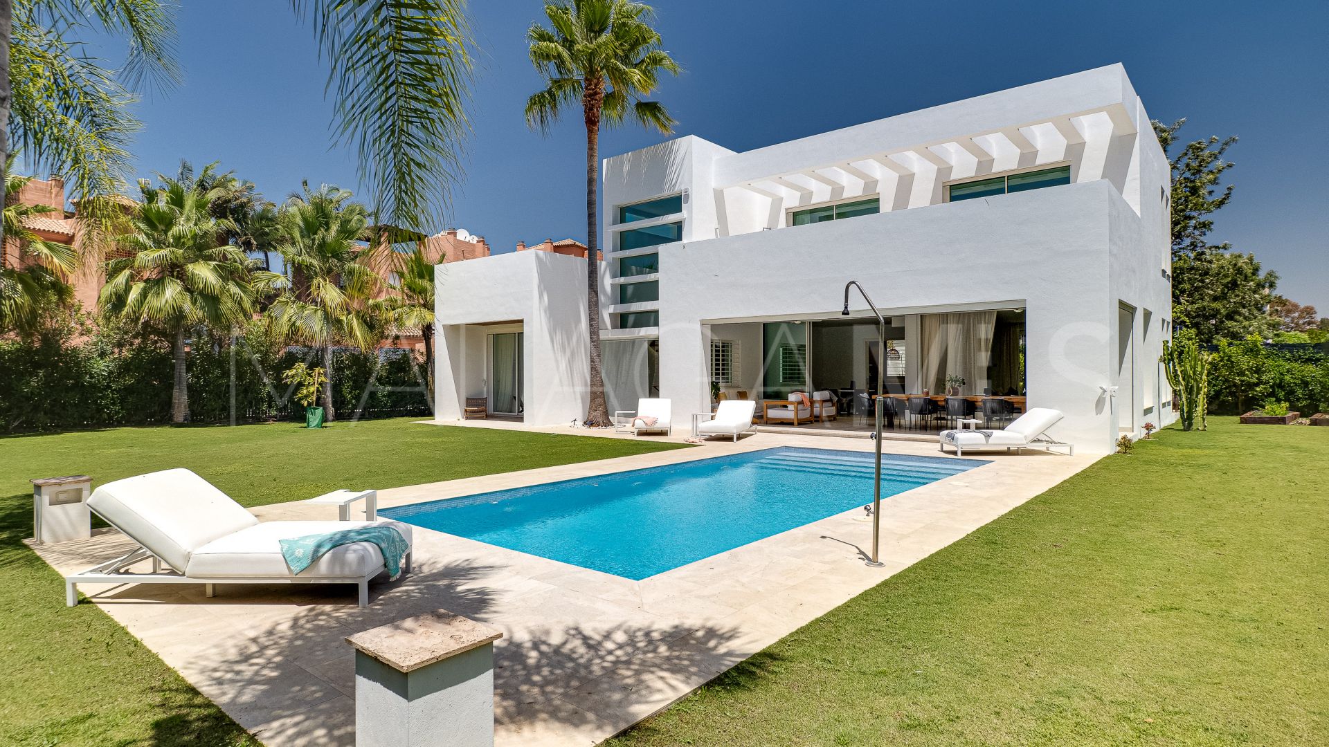 Villa for sale in Casasola
