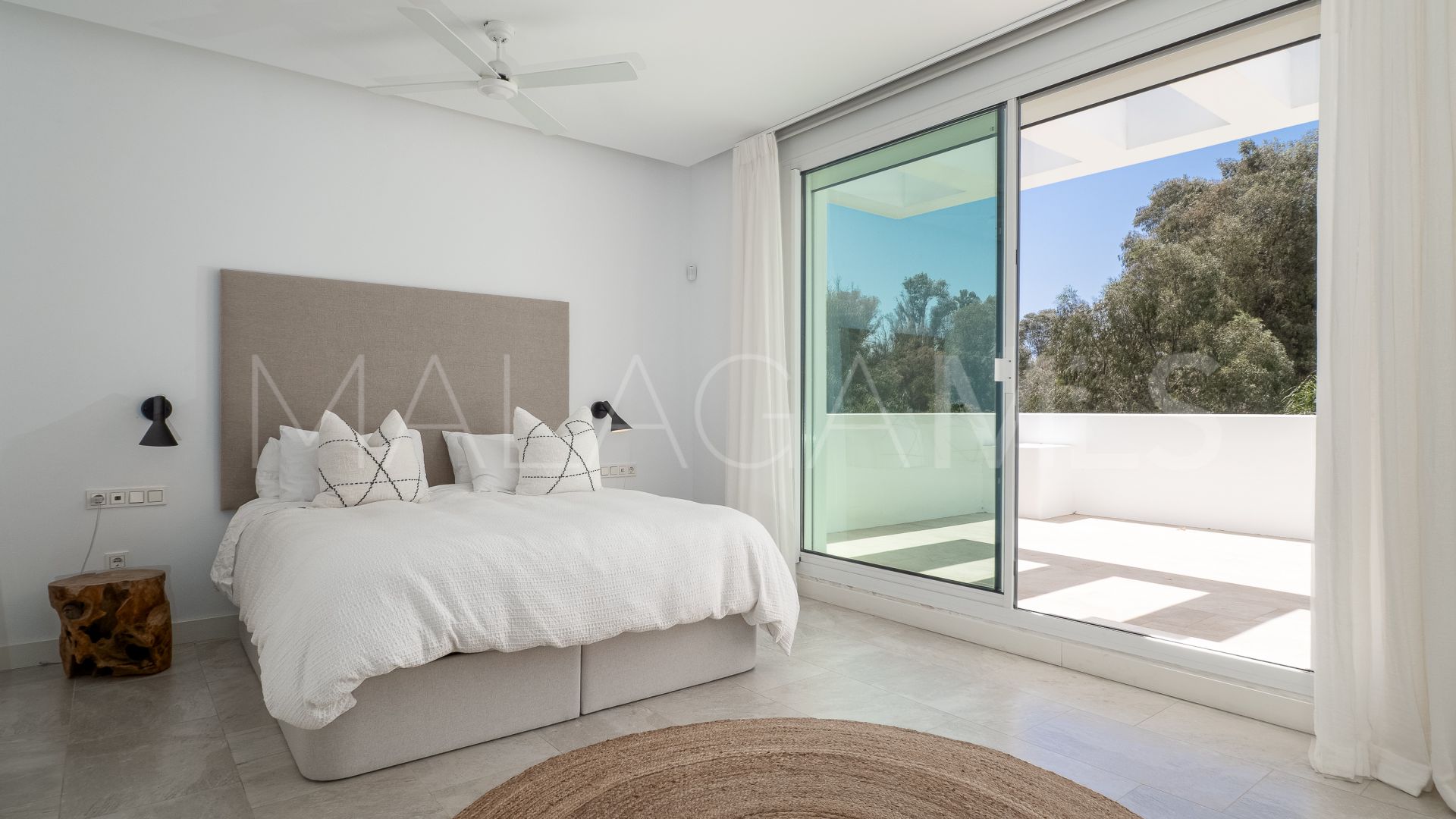 Villa for sale in Casasola