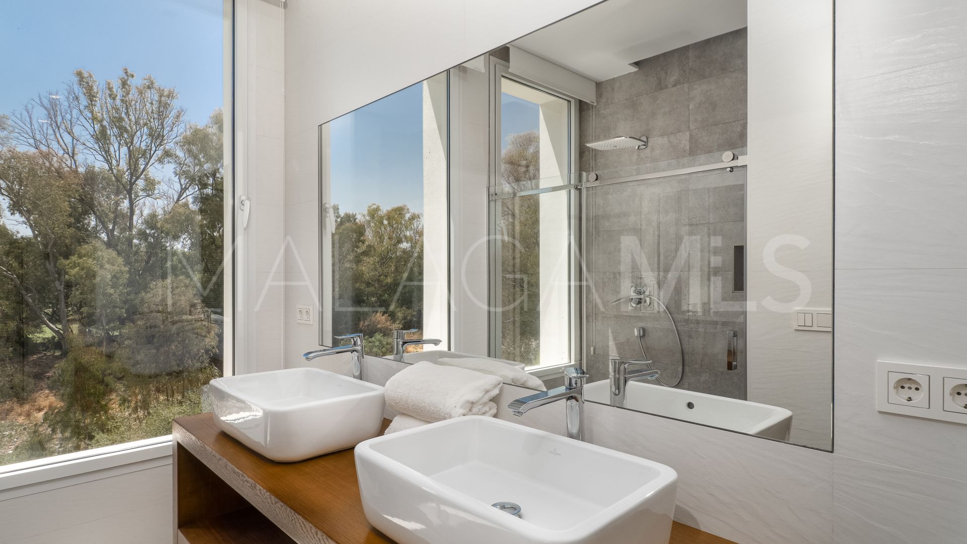 Villa for sale in Casasola
