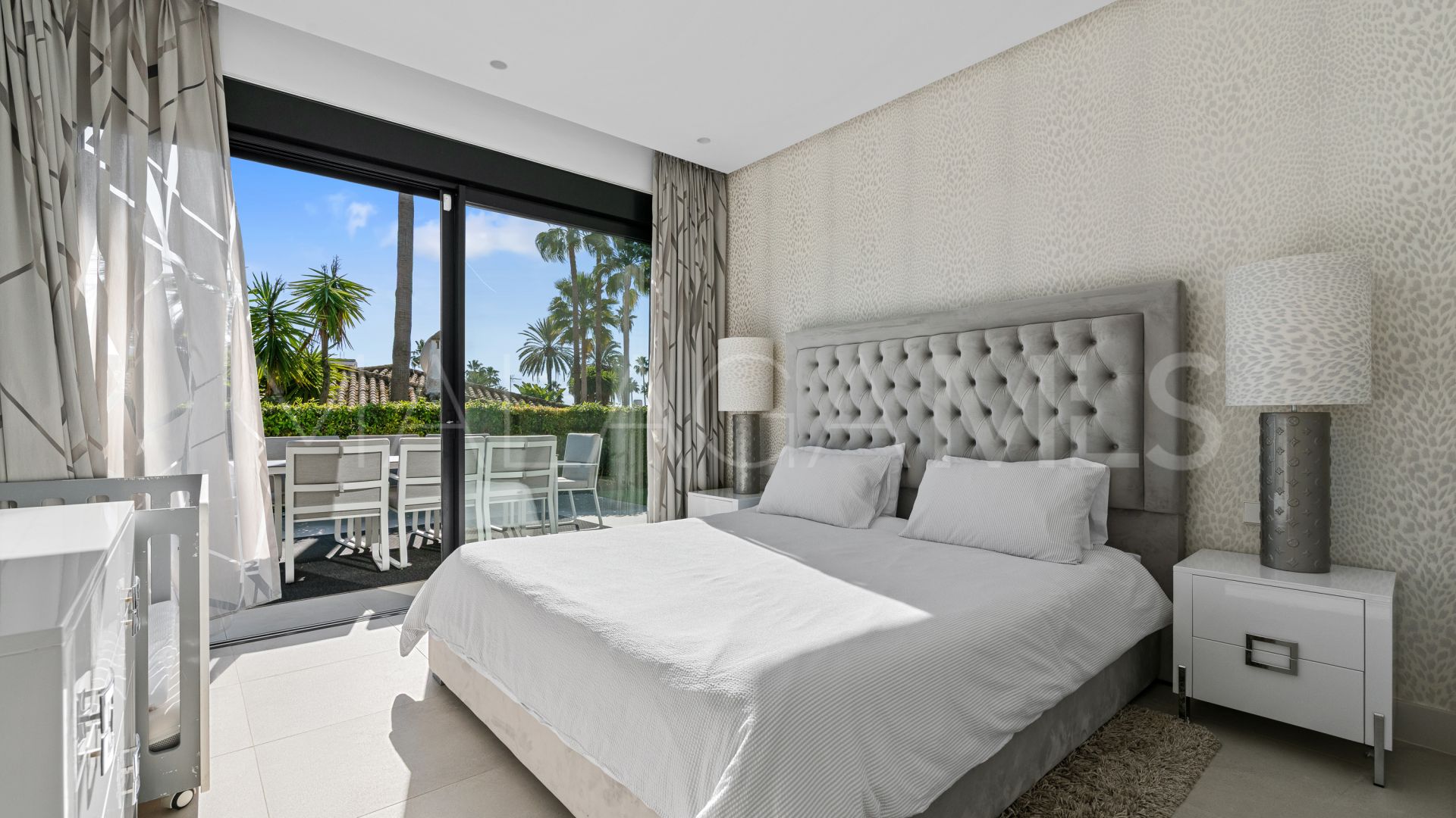 Villa with 4 bedrooms for sale in Los Monteros