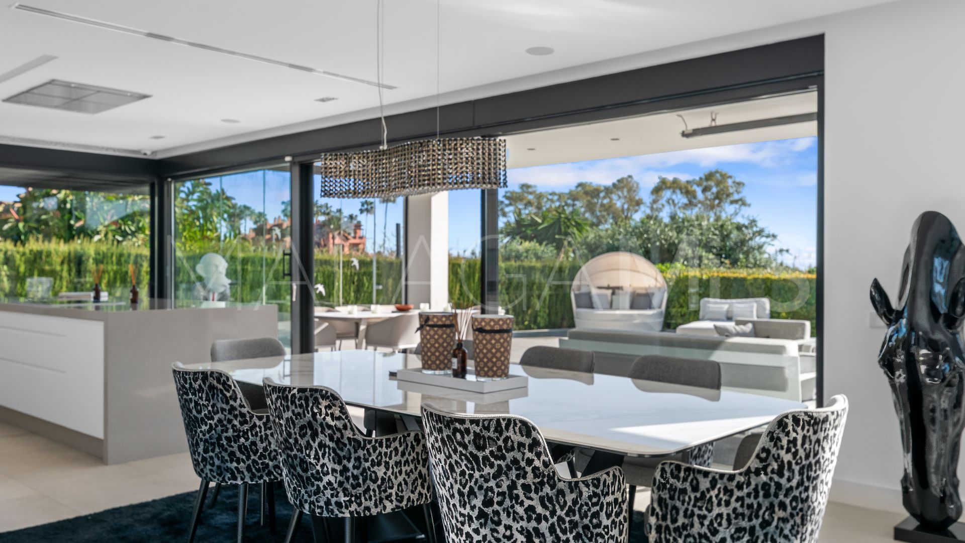 Villa with 4 bedrooms for sale in Los Monteros