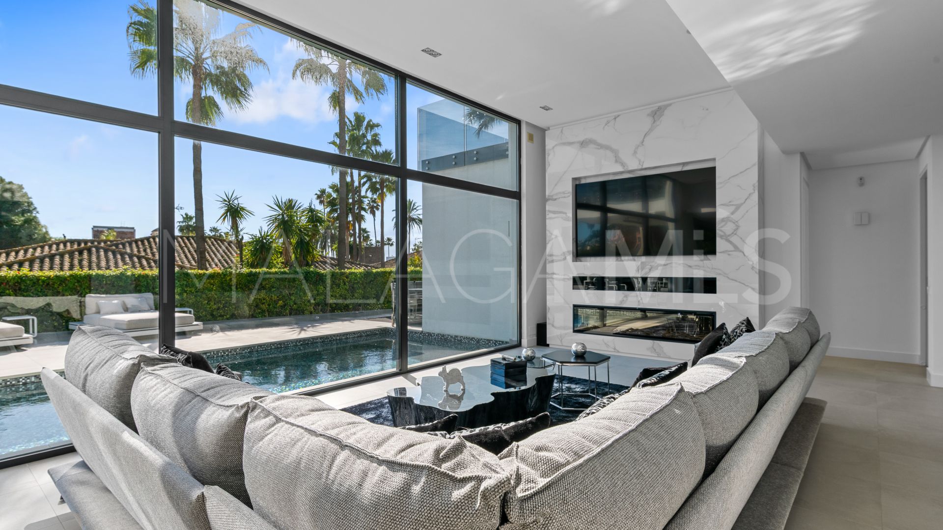 Villa with 4 bedrooms for sale in Los Monteros