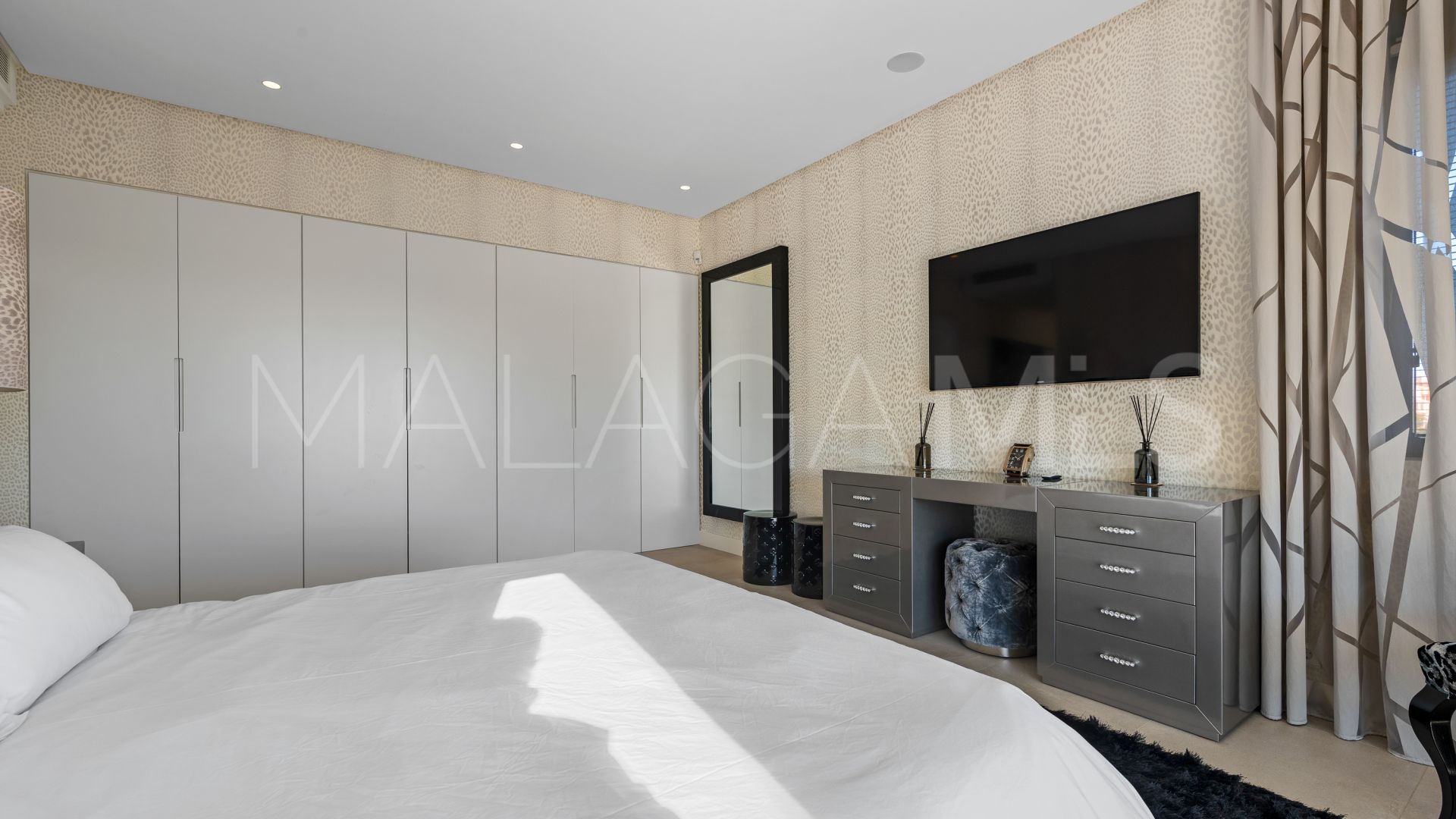 Villa with 4 bedrooms for sale in Los Monteros