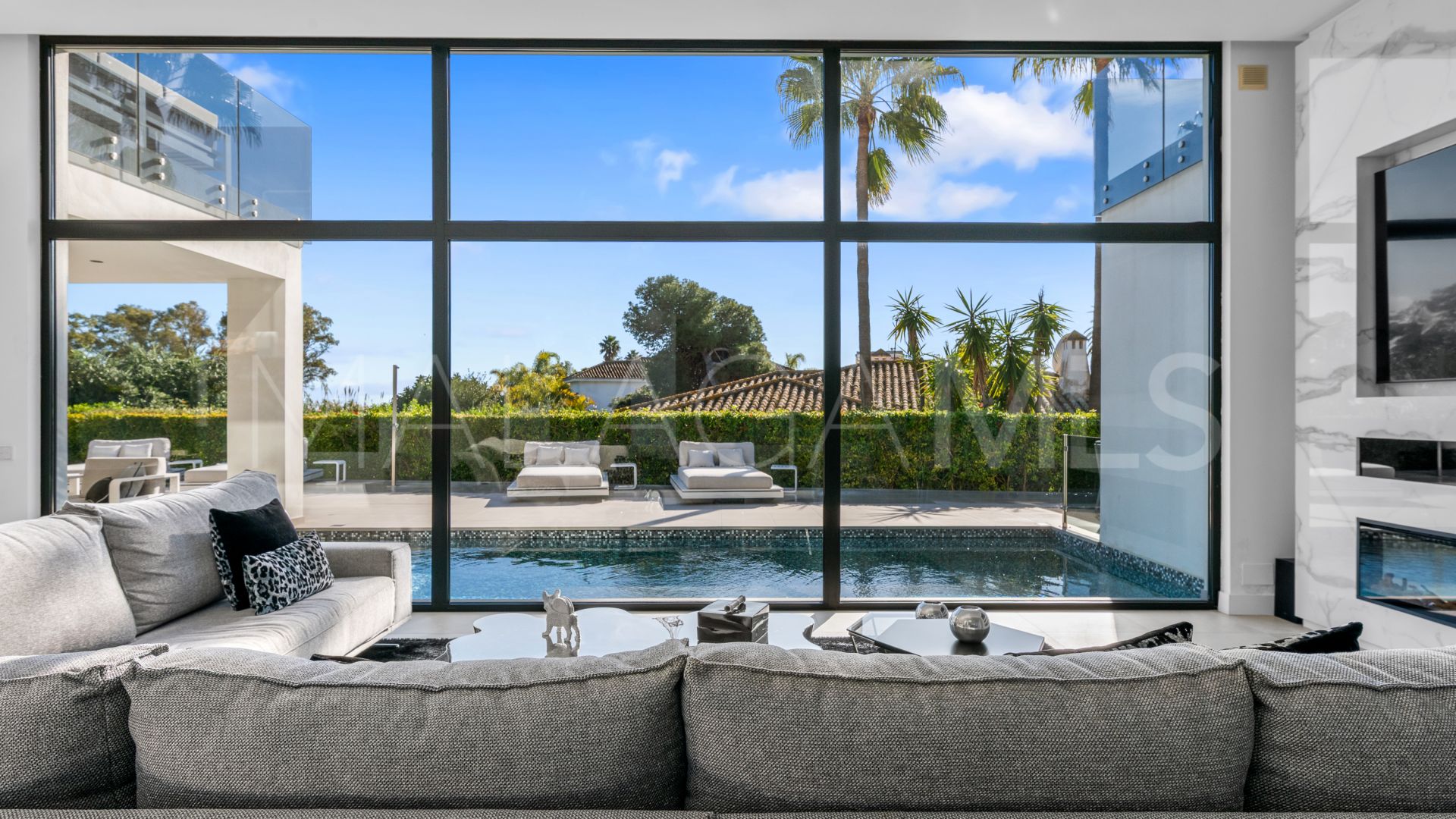 Villa with 4 bedrooms for sale in Los Monteros