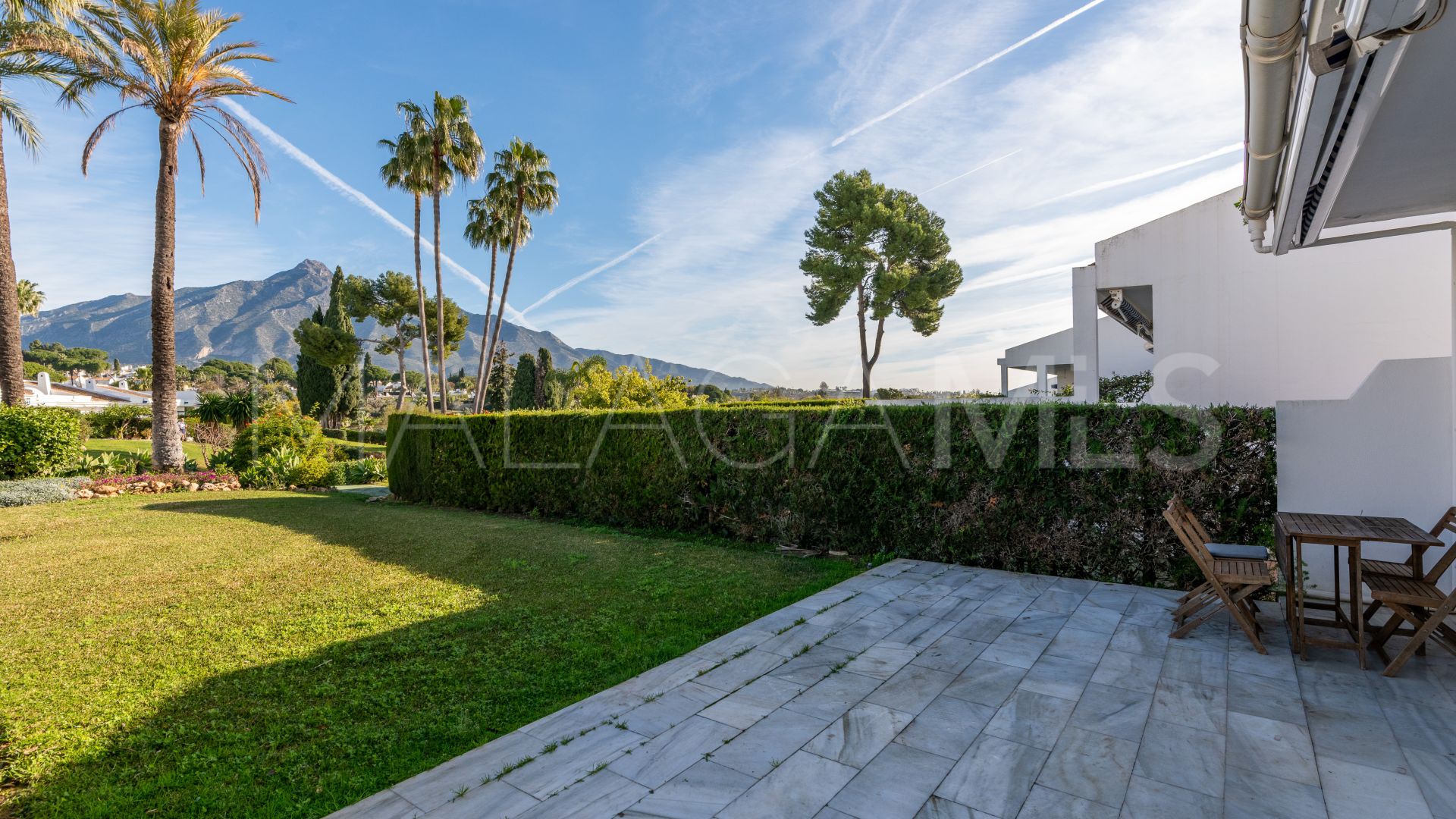 Markplanslägenhet for sale in Los Dragos