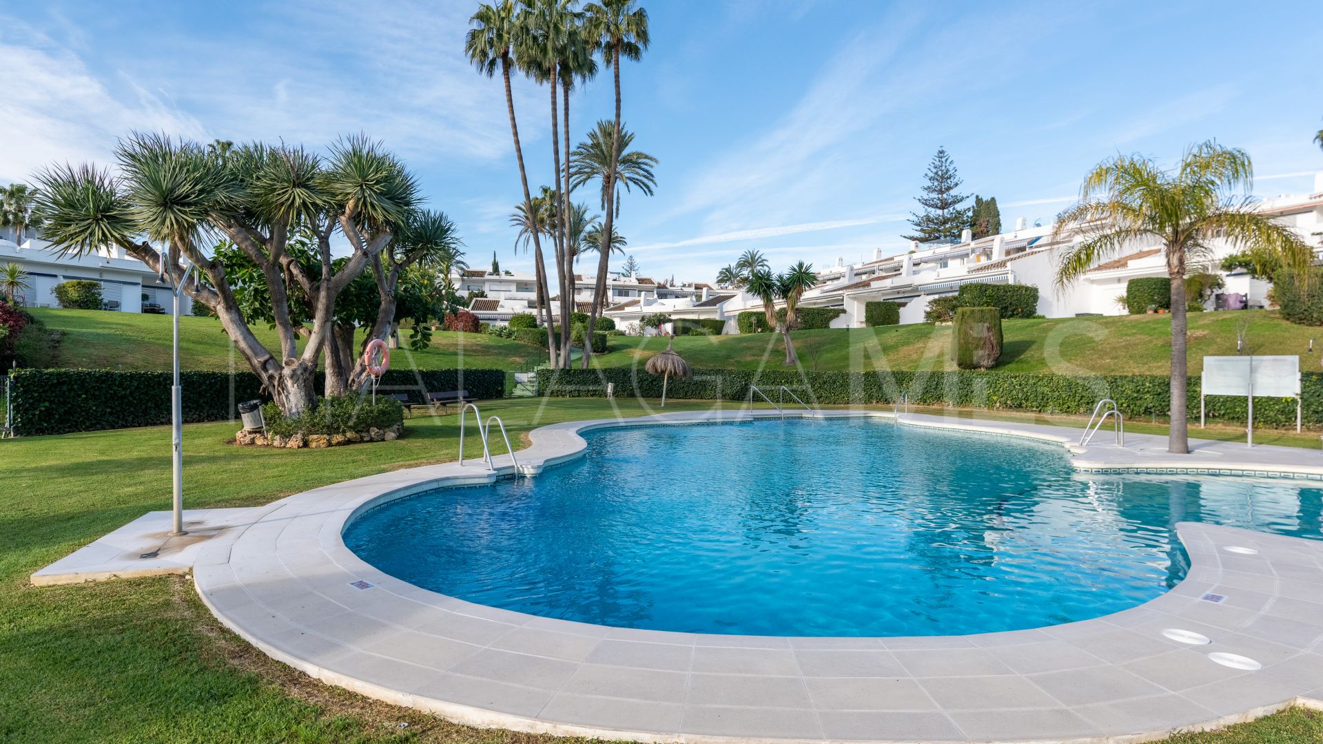 Markplanslägenhet for sale in Los Dragos