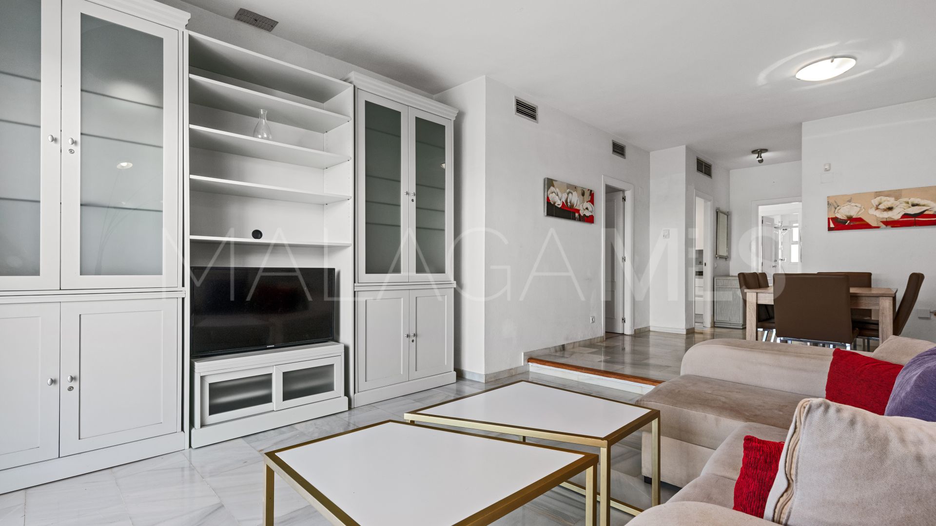 Markplanslägenhet for sale in Los Dragos