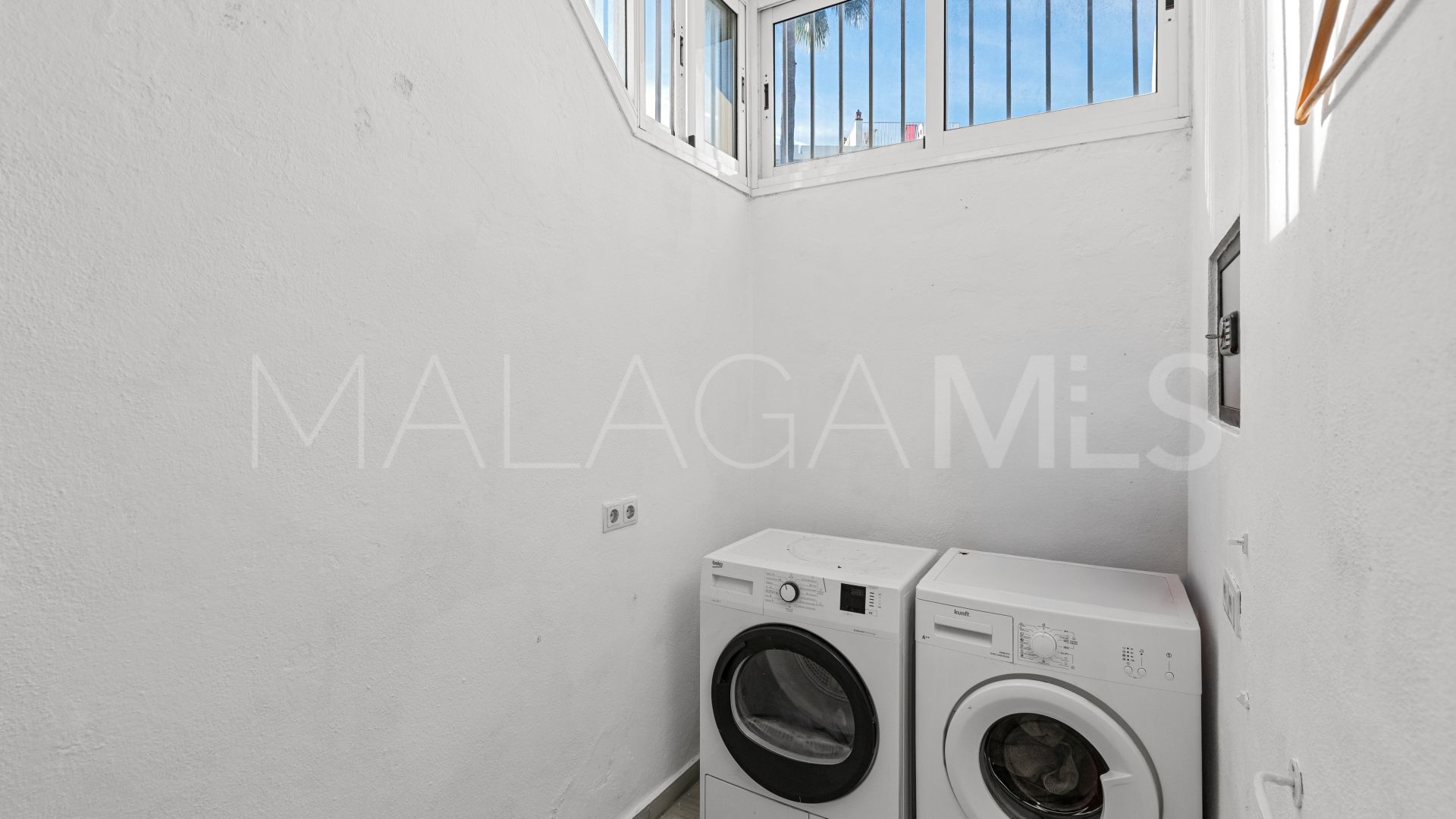 Markplanslägenhet for sale in Los Dragos