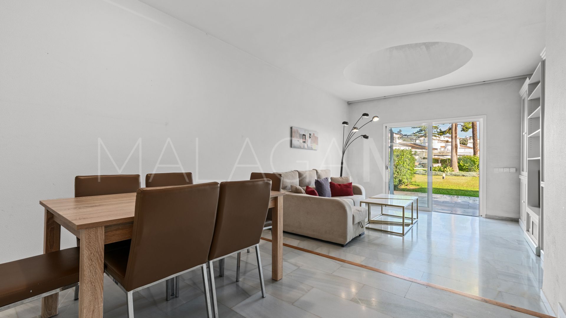 Markplanslägenhet for sale in Los Dragos