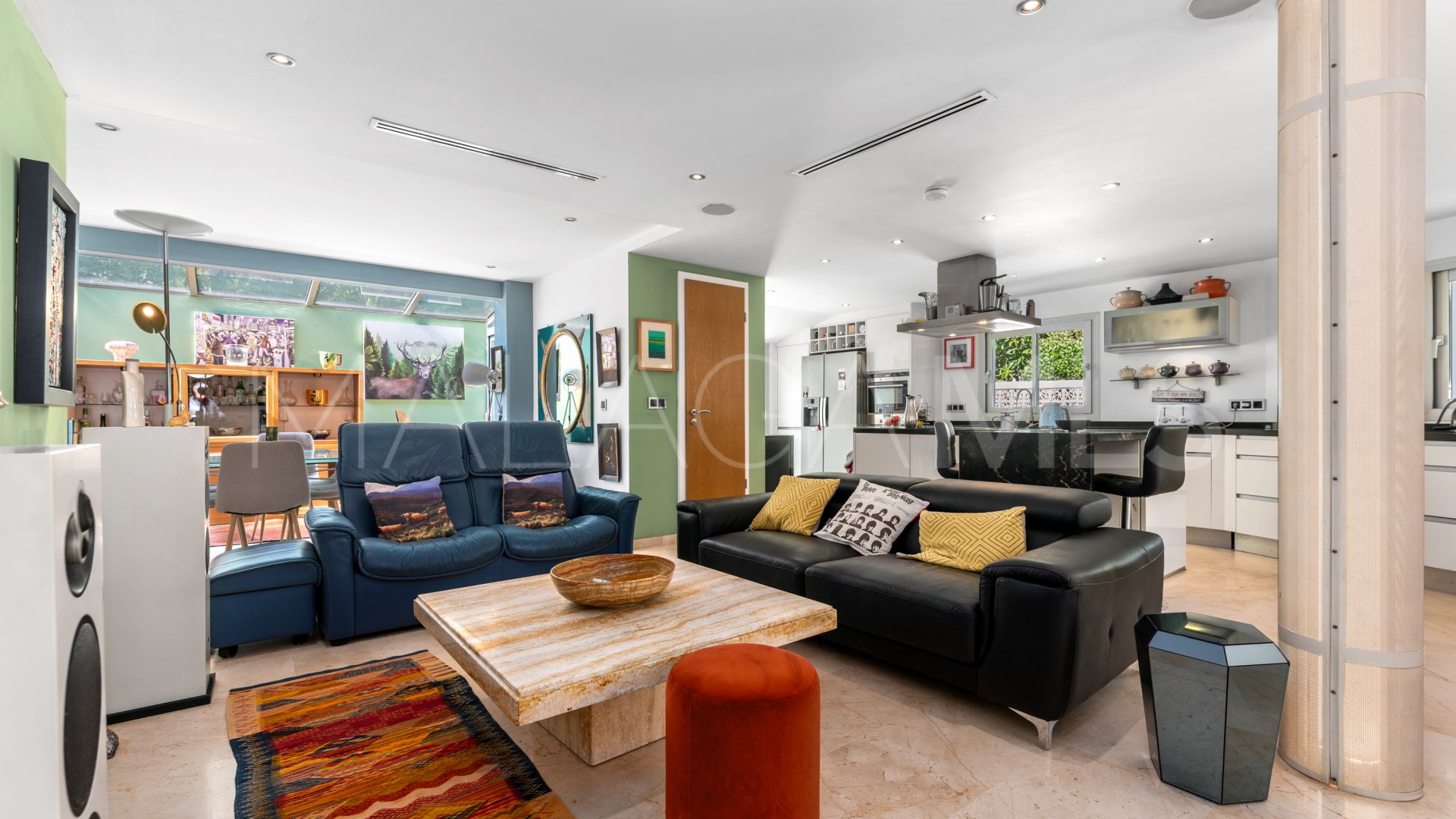 Se vende villa in Linda Vista Baja with 5 bedrooms