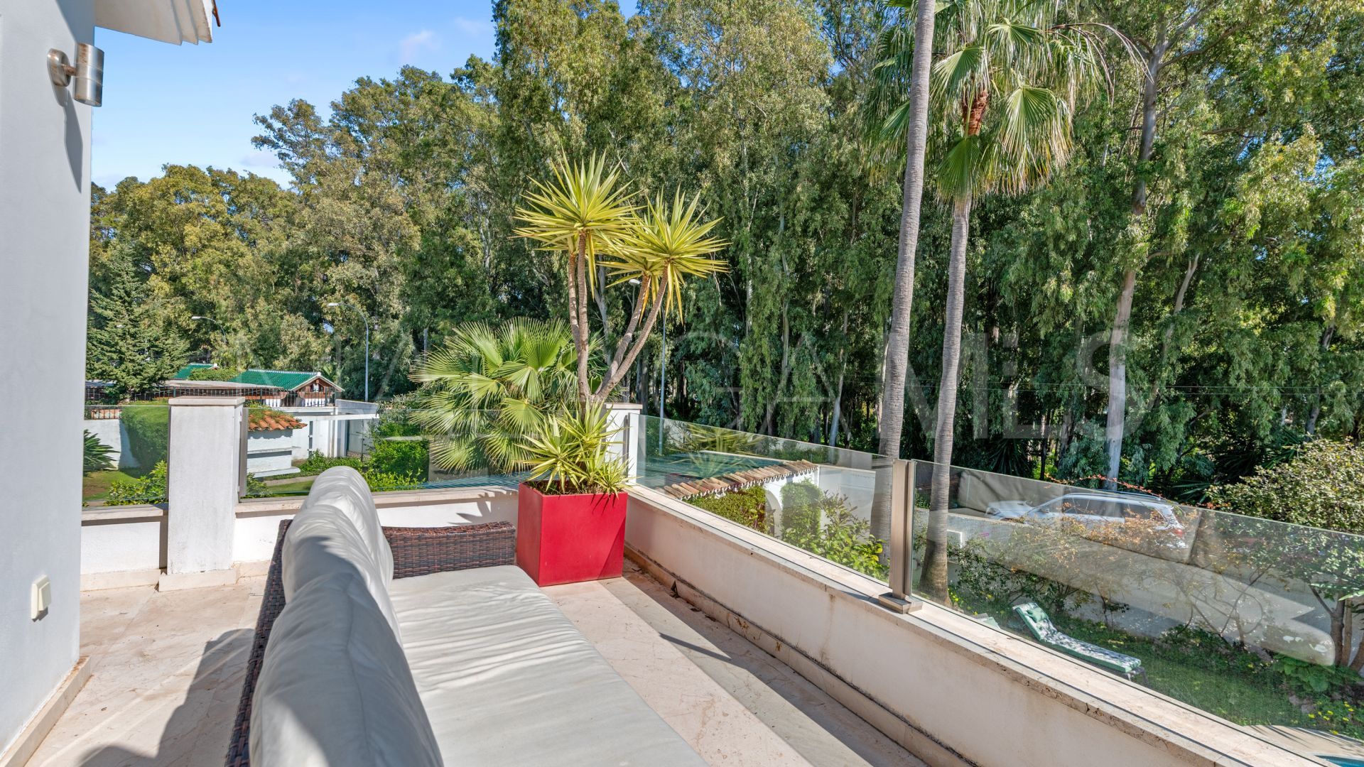 Se vende villa in Linda Vista Baja with 5 bedrooms