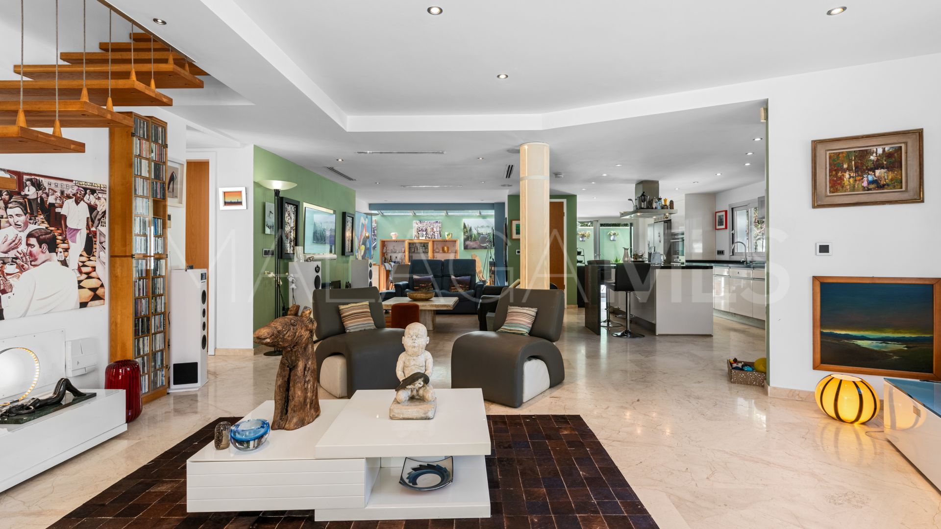 Se vende villa in Linda Vista Baja with 5 bedrooms