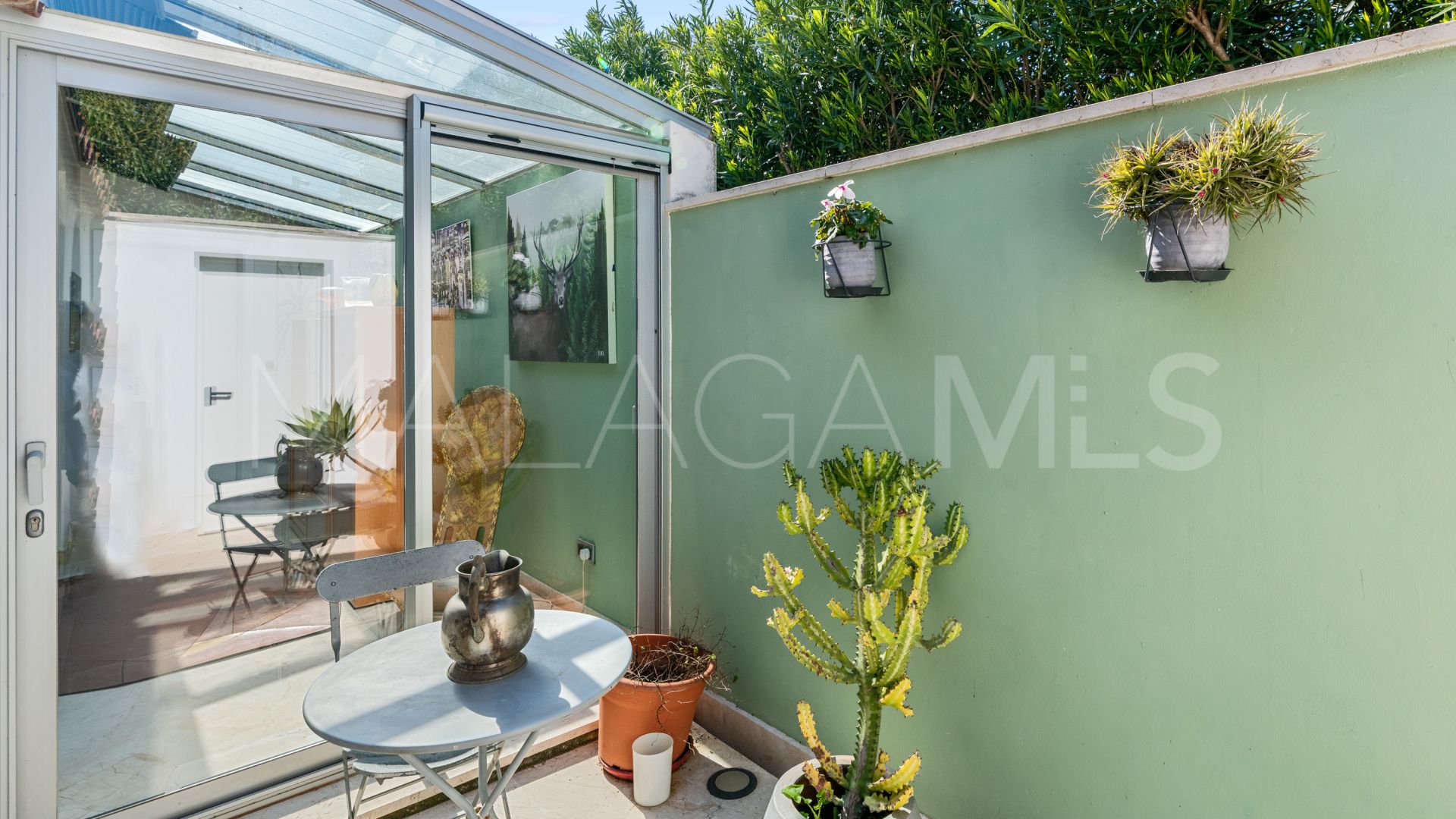 Se vende villa in Linda Vista Baja with 5 bedrooms