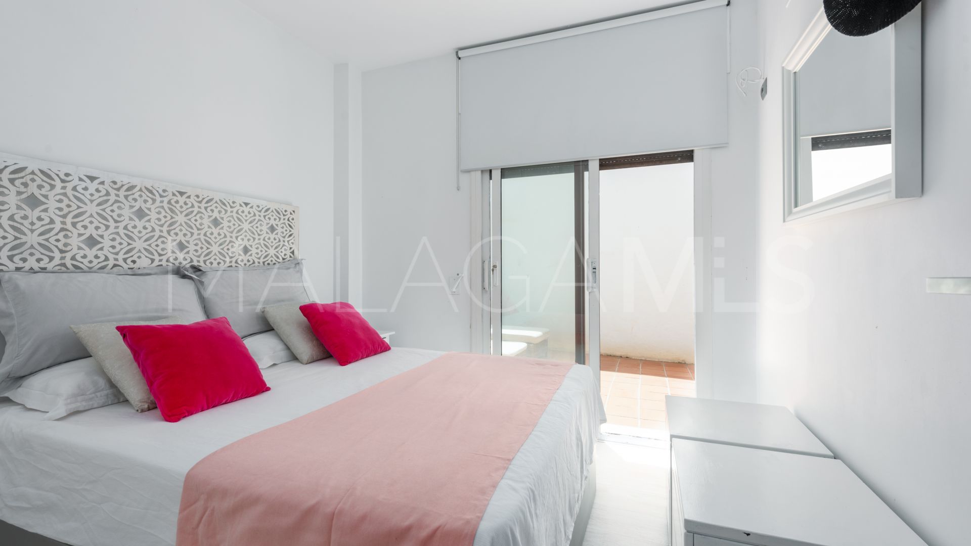 Se vende apartamento planta baja in Coto Real II de 3 bedrooms