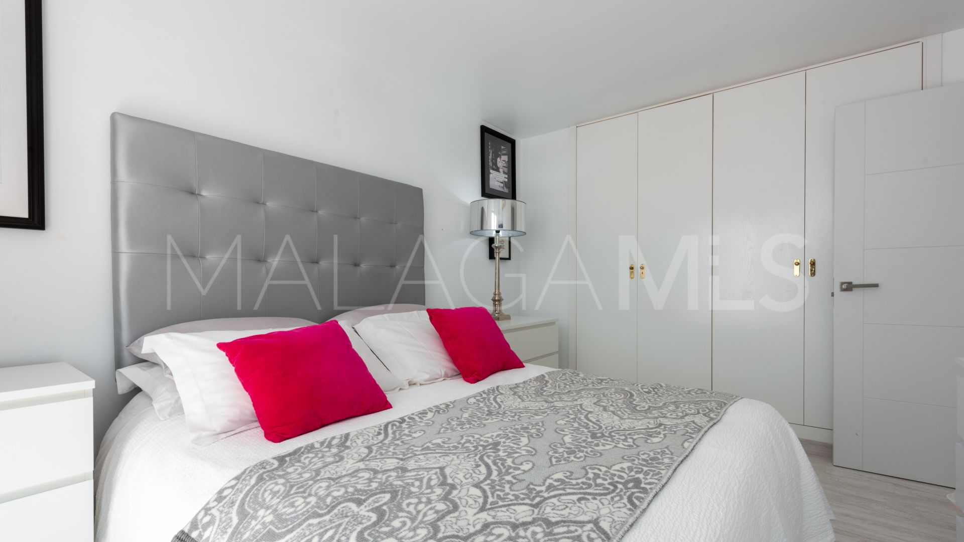 3 bedrooms Coto Real II ground floor apartment for sale