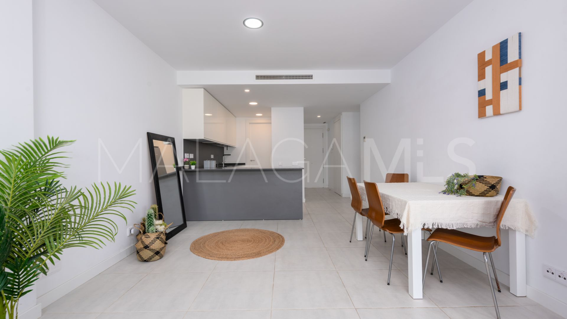 Apartamento planta baja a la venta in Selwo with 2 bedrooms