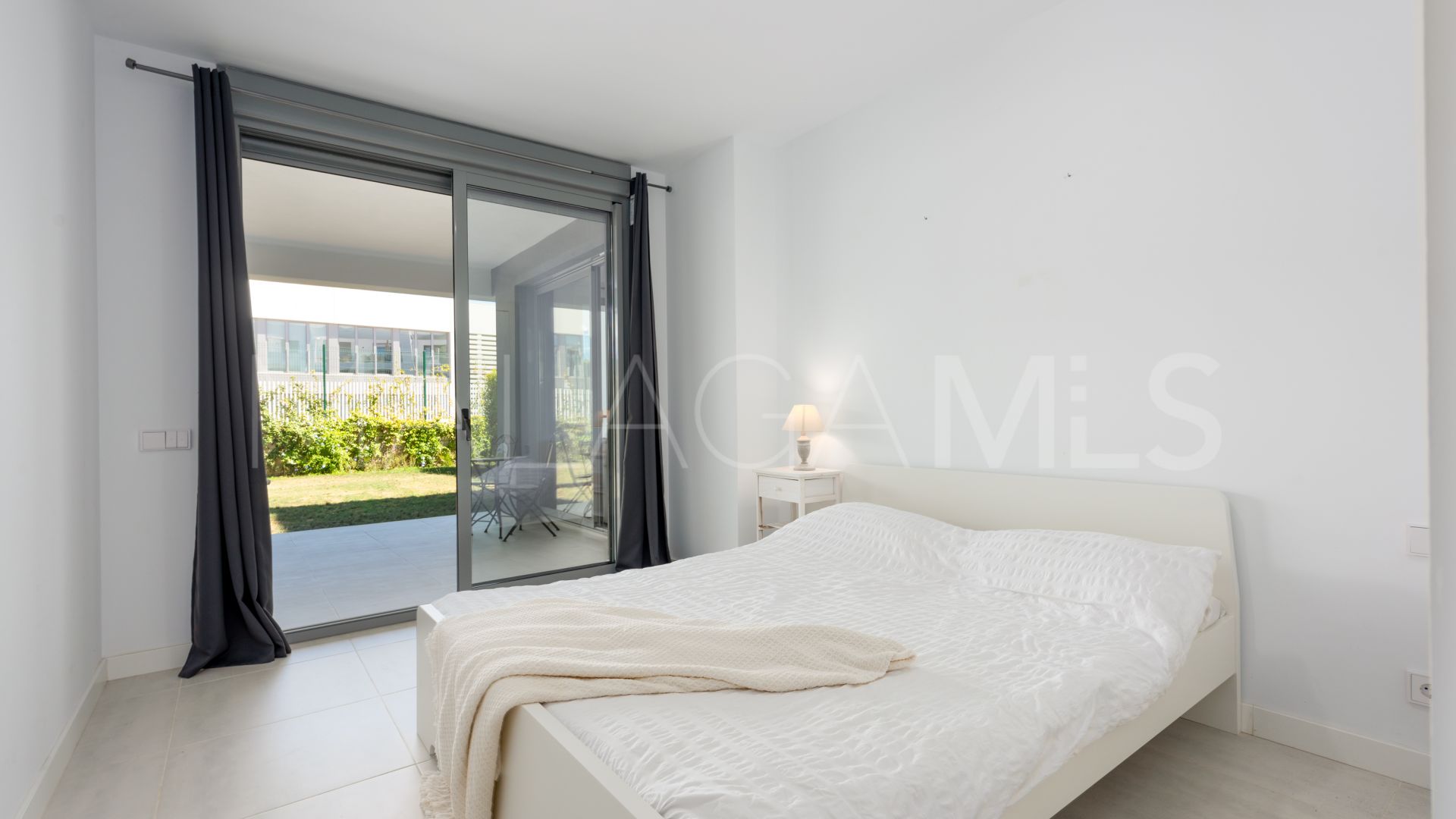 Apartamento planta baja a la venta in Selwo with 2 bedrooms