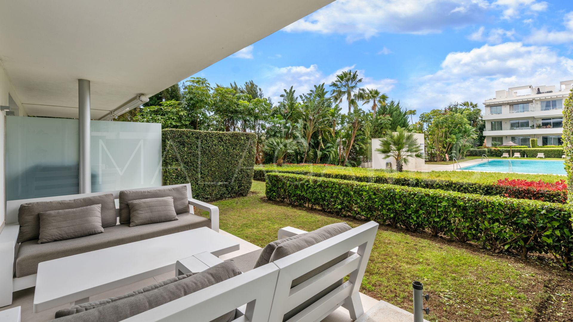 Belaire 2 bedrooms ground floor apartment for sale