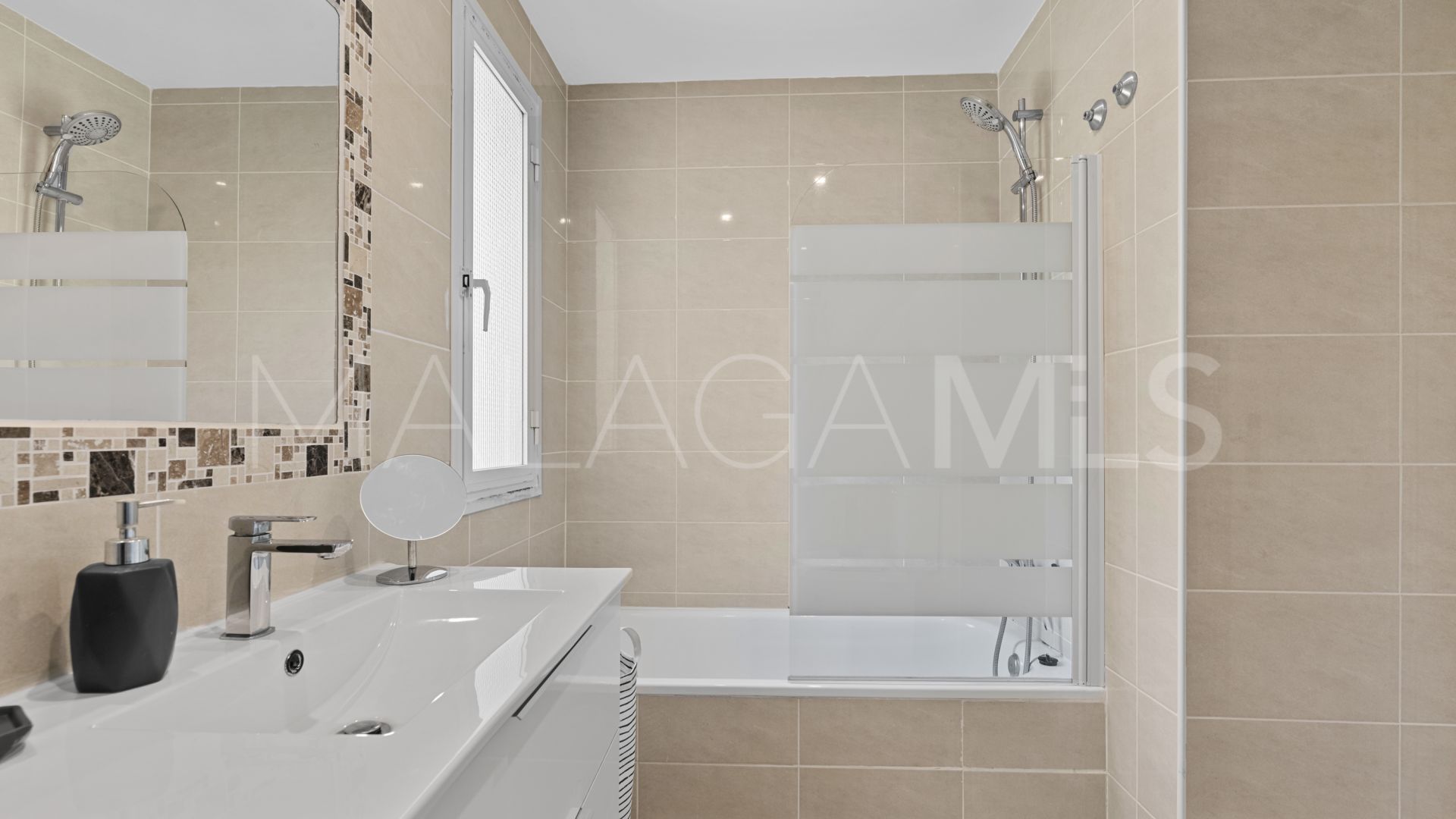 Town house with 2 bedrooms for sale in Selwo