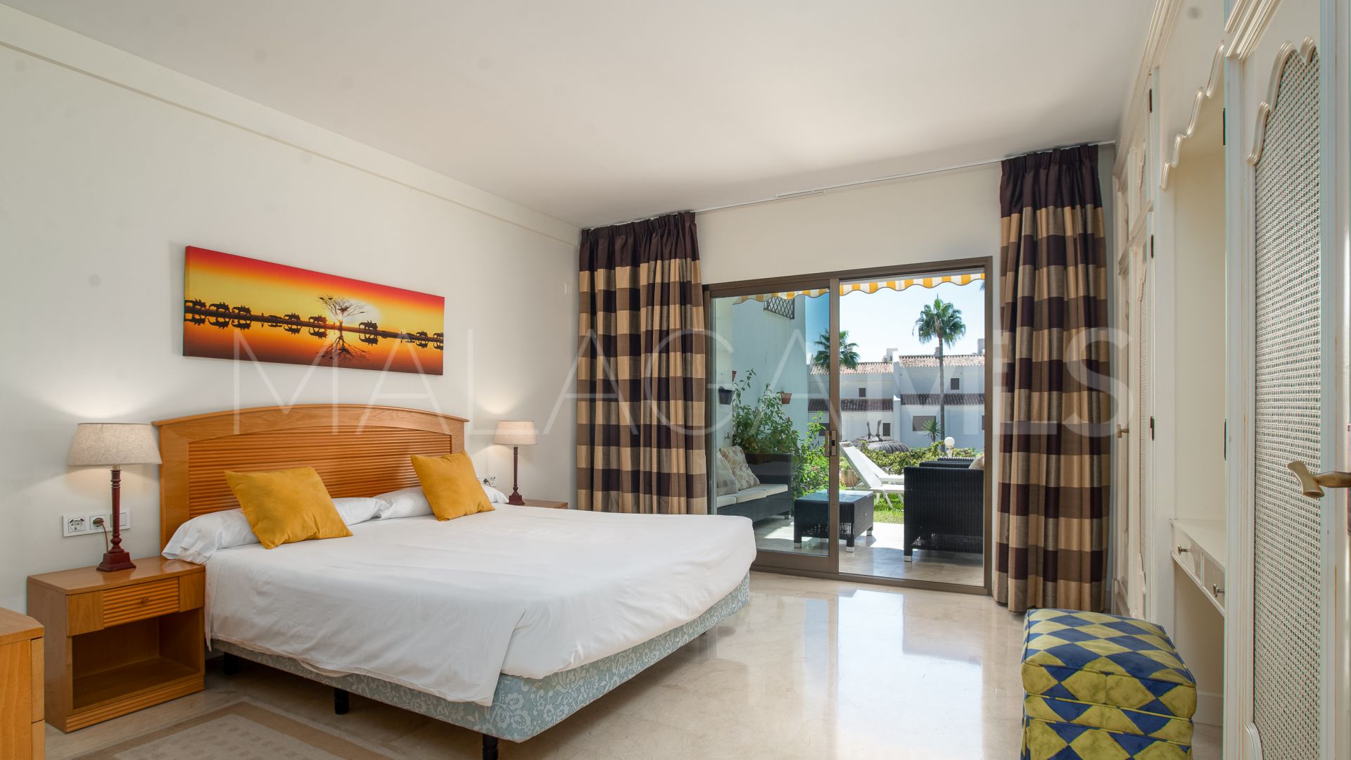 2 bedrooms ground floor apartment in Coral Beach for sale