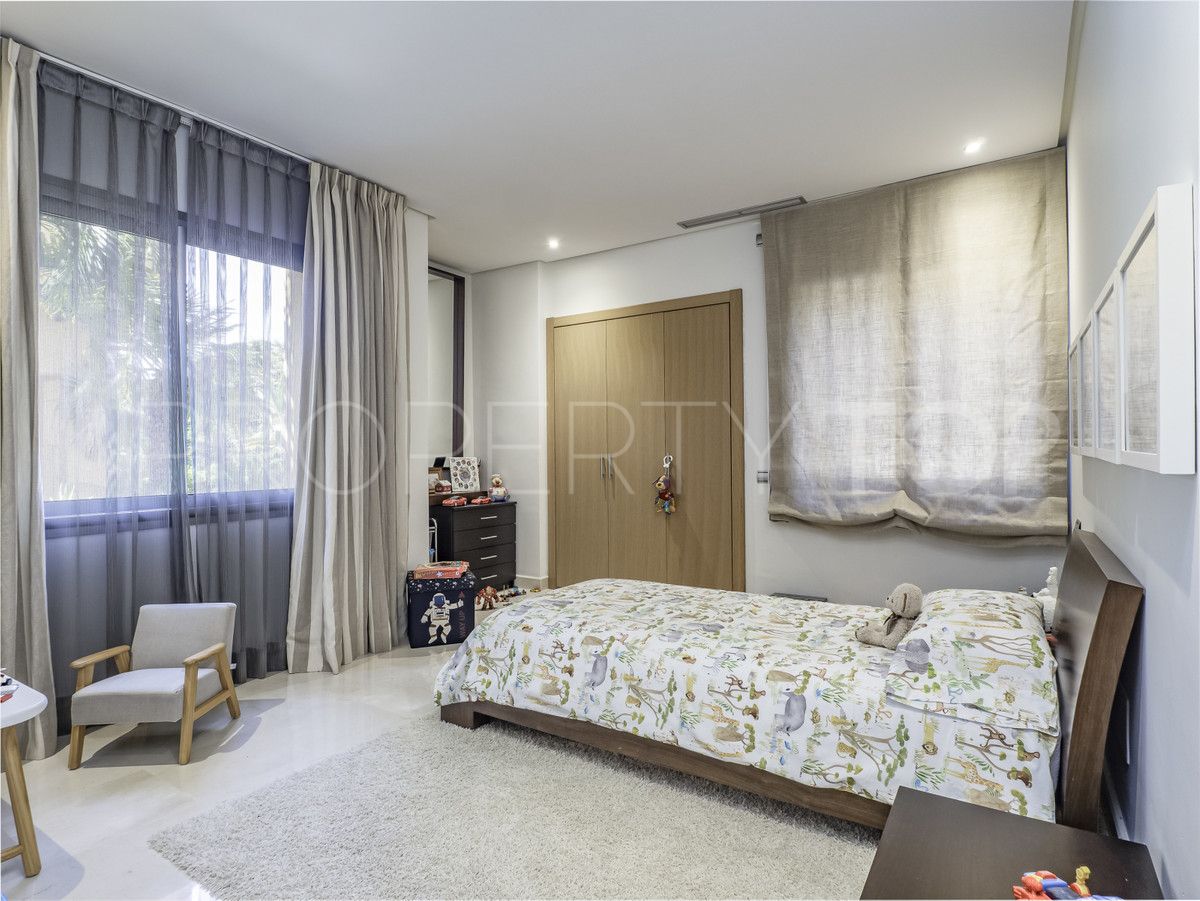 Apartamento planta baja de 3 dormitorios en venta en Sierra Blanca