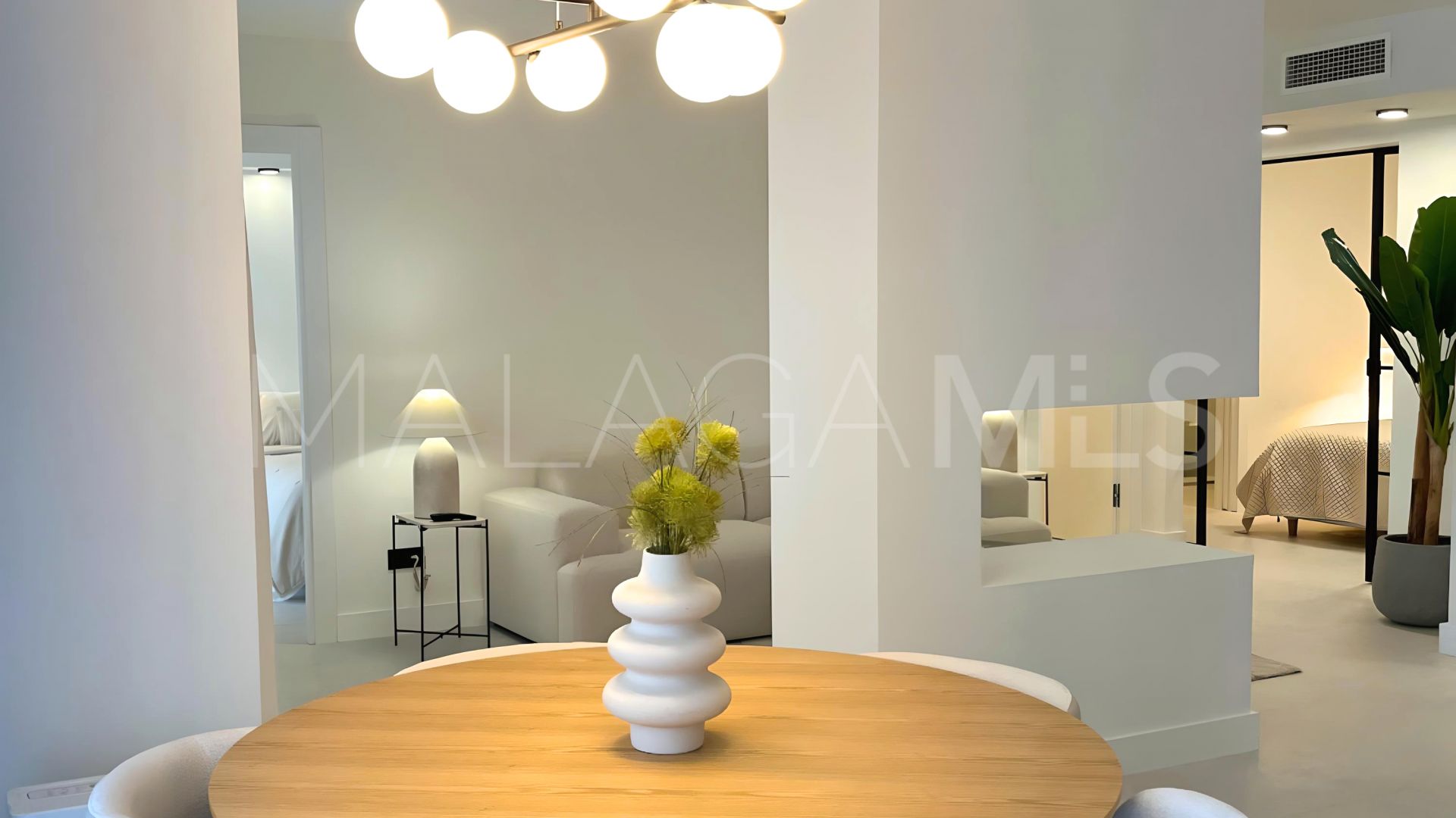 Ground floor apartment with 3 bedrooms for sale in Jardines de Andalucia