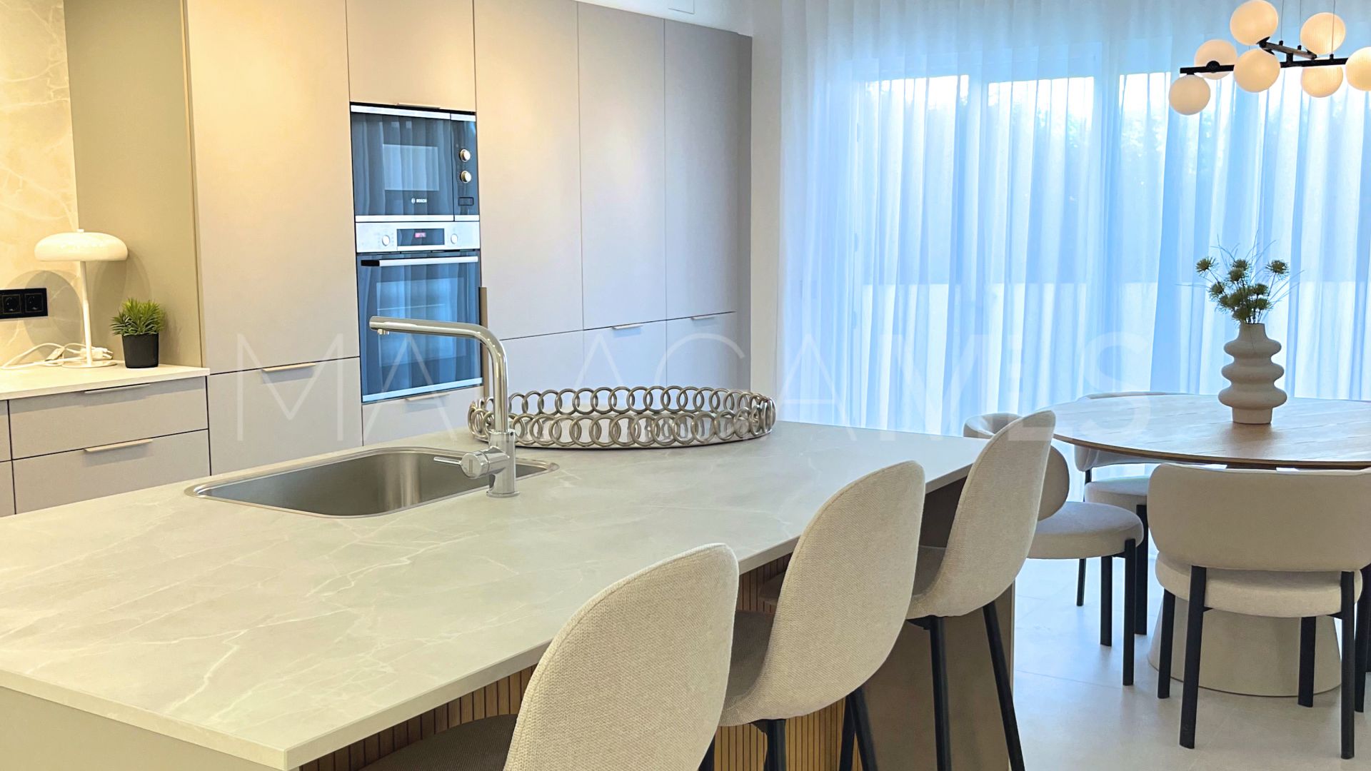 Ground floor apartment with 3 bedrooms for sale in Jardines de Andalucia