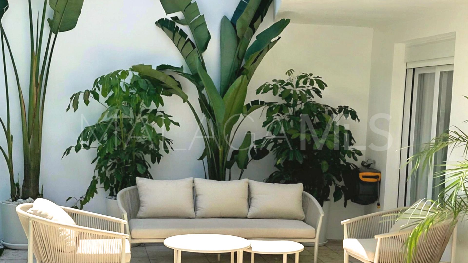 Ground floor apartment with 3 bedrooms for sale in Jardines de Andalucia