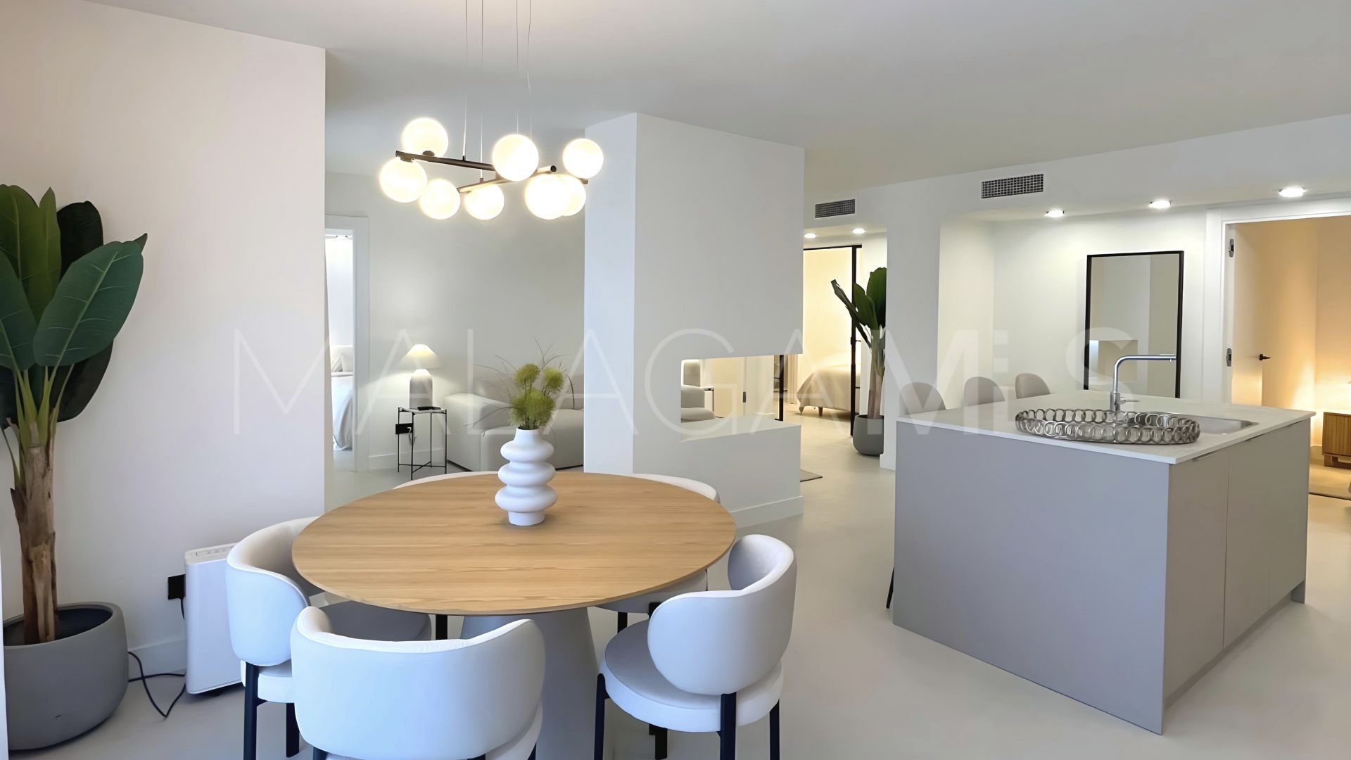Ground floor apartment with 3 bedrooms for sale in Jardines de Andalucia