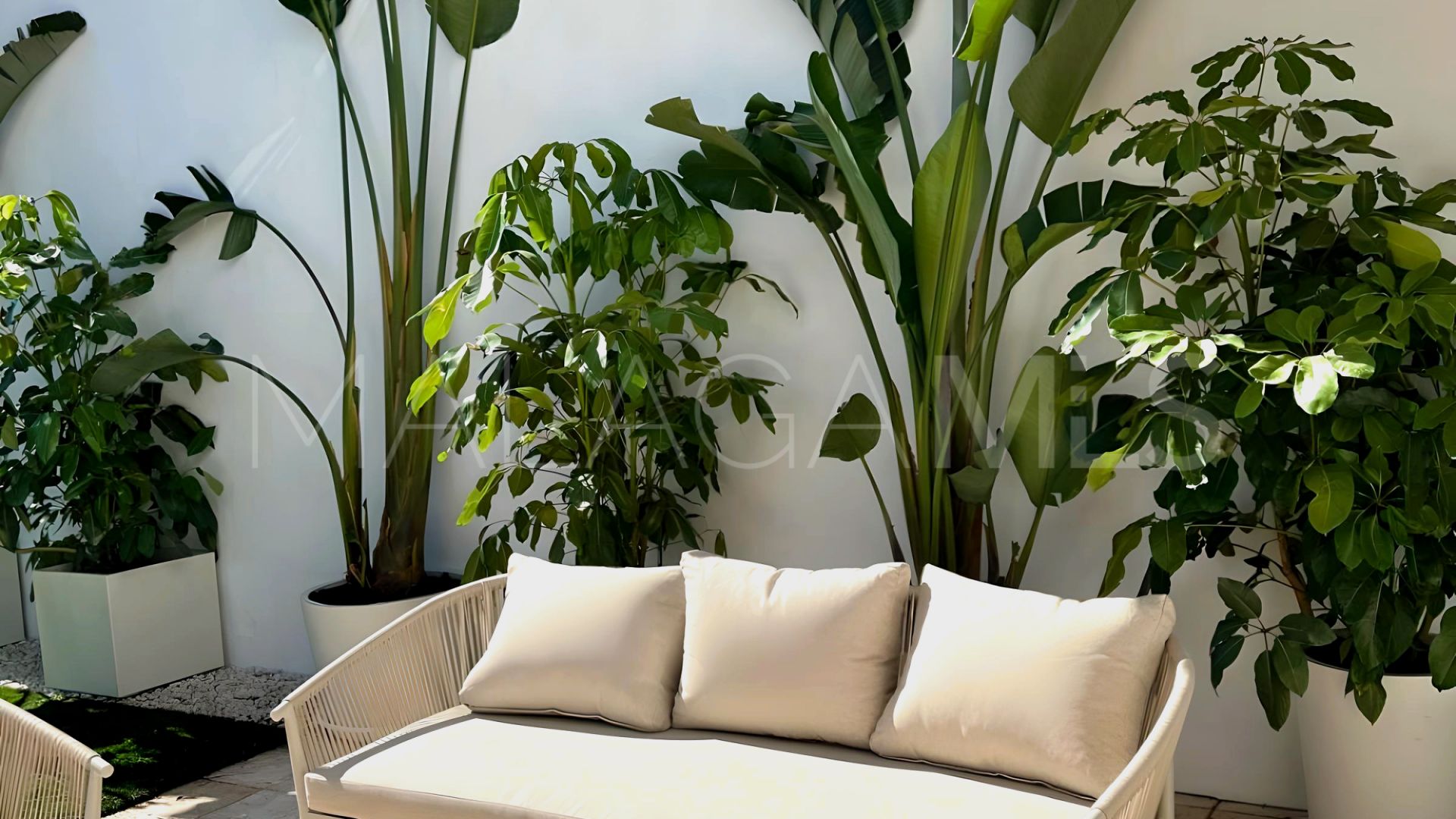 Ground floor apartment with 3 bedrooms for sale in Jardines de Andalucia