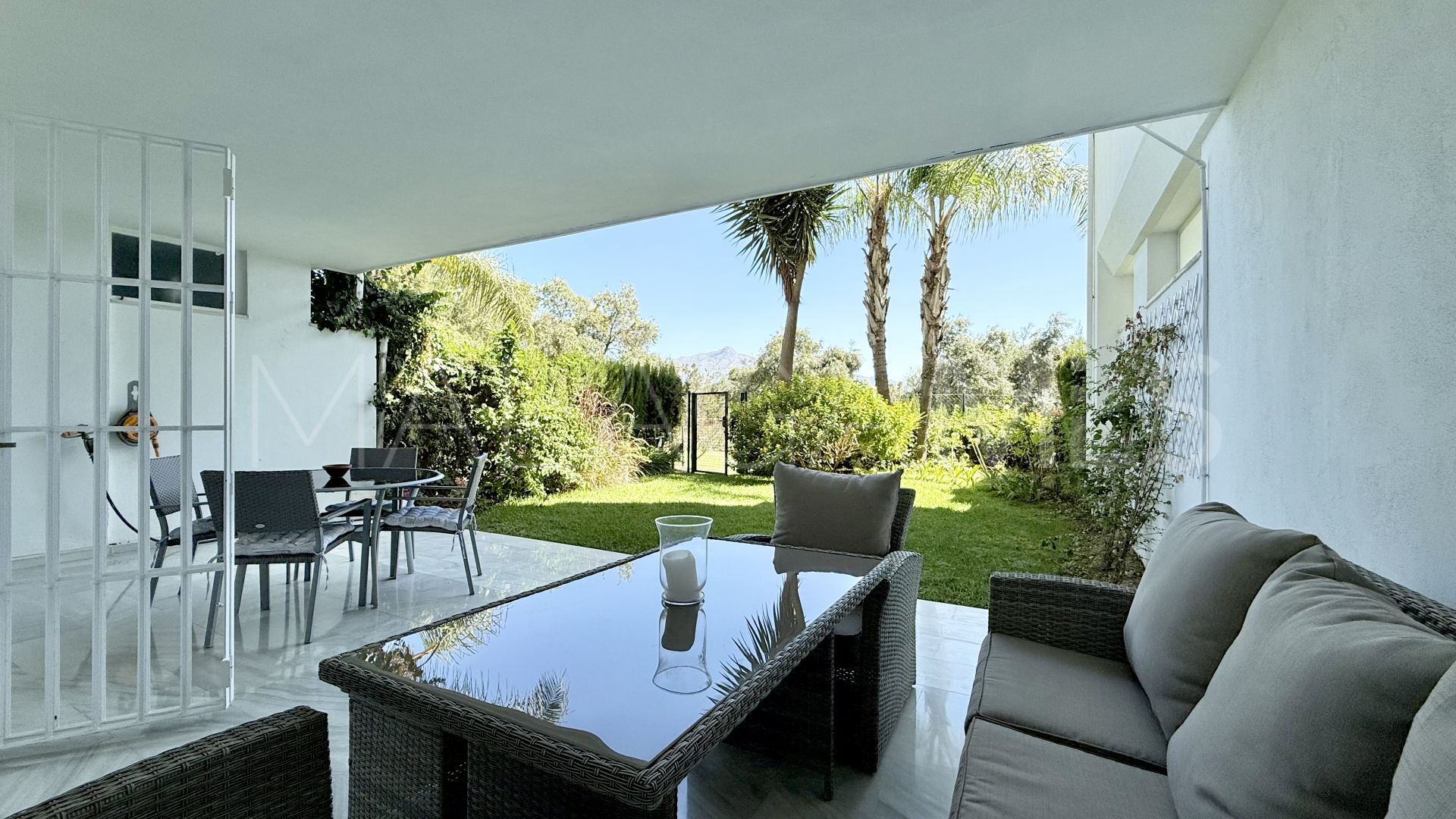 Erdgeschosswohnung for sale in Guadalmina Baja
