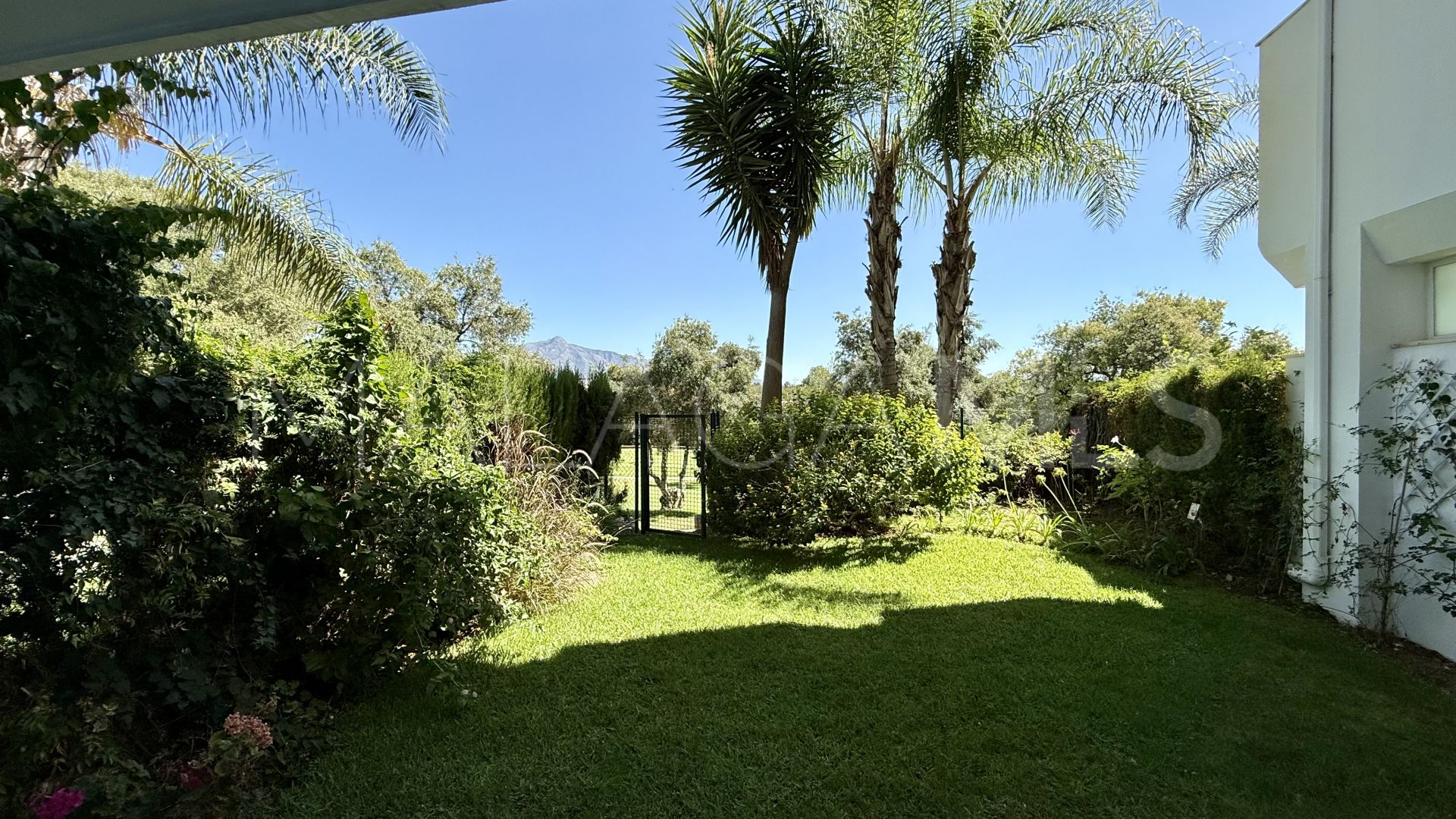 Erdgeschosswohnung for sale in Guadalmina Baja