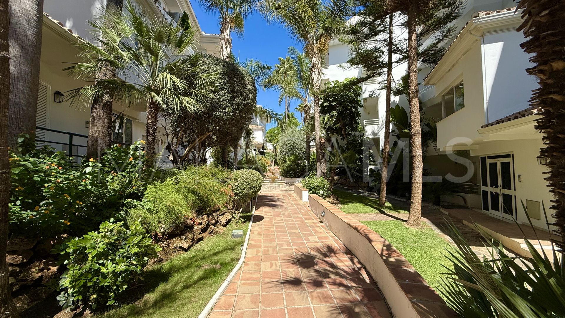 Erdgeschosswohnung for sale in Guadalmina Baja