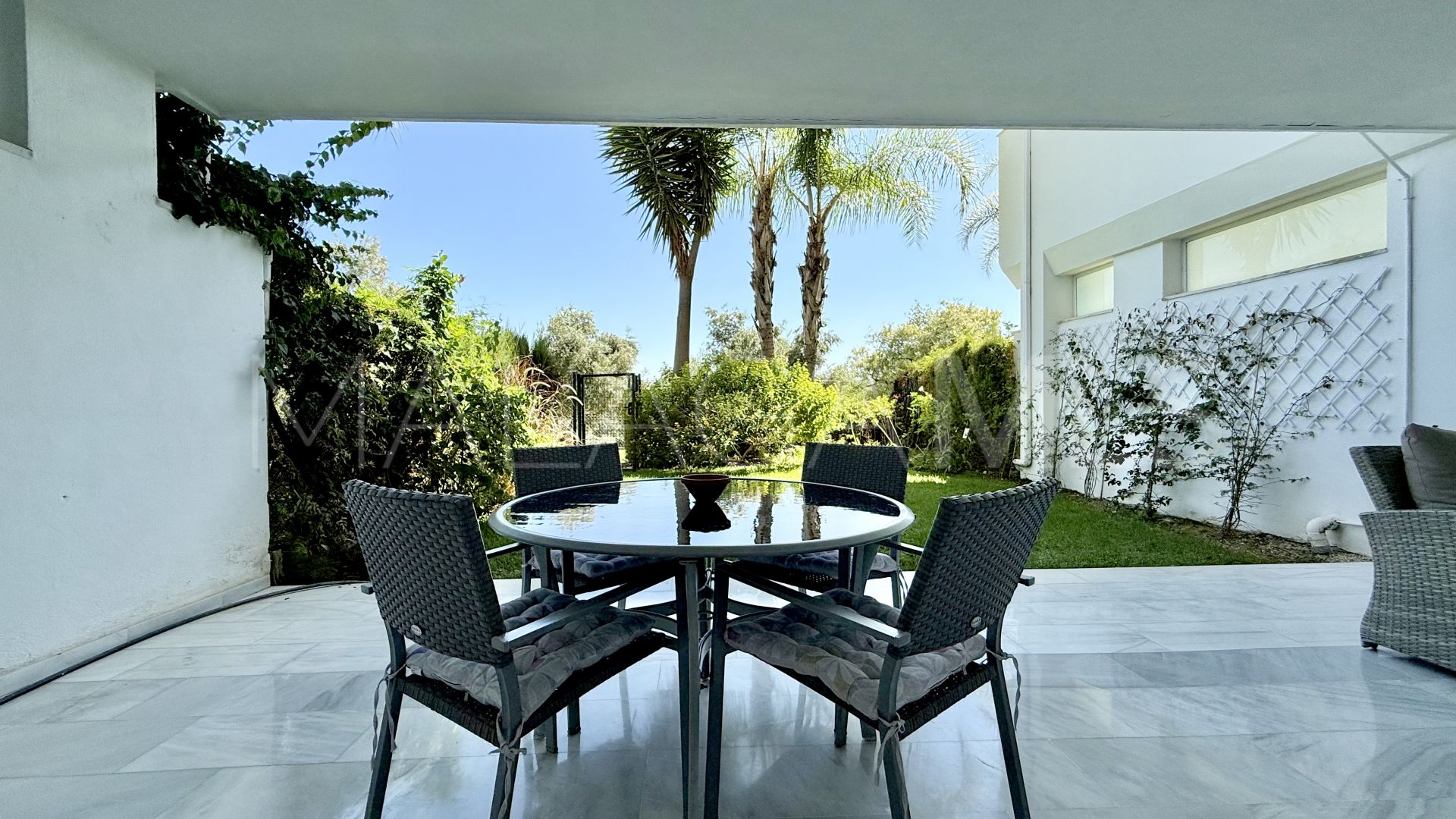 Erdgeschosswohnung for sale in Guadalmina Baja