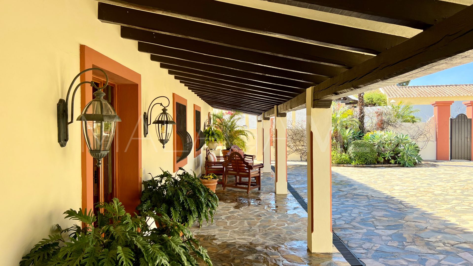 El Paraiso, villa for sale