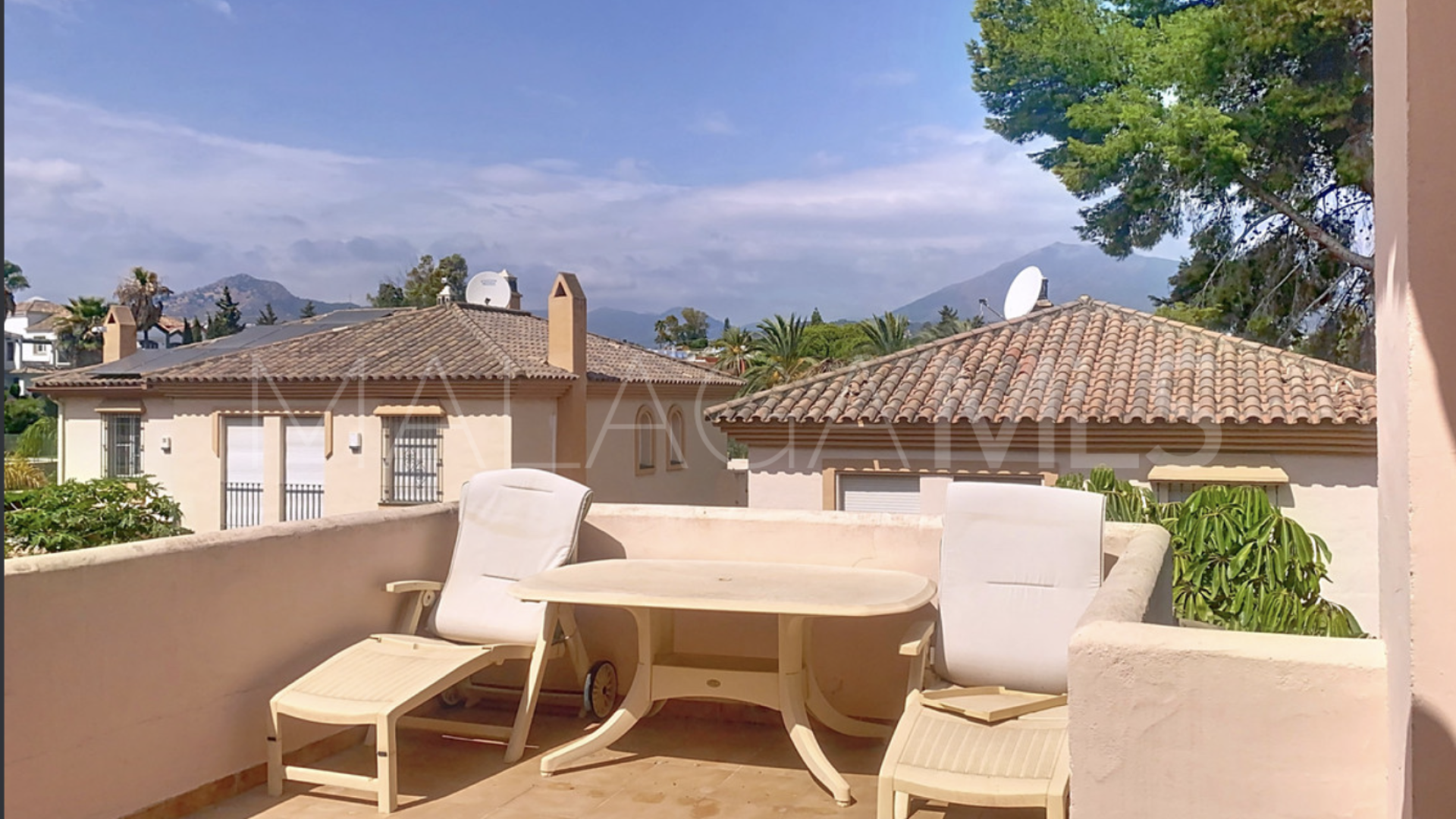 Doppelhaushälfte for sale in Guadalmina Alta