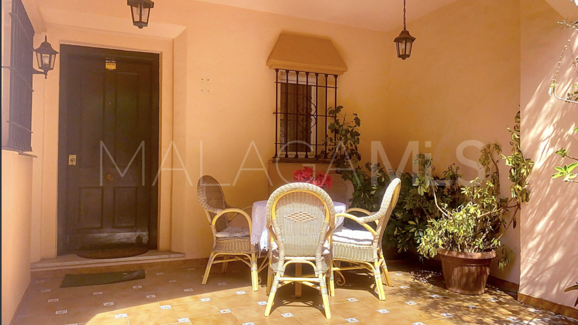Doppelhaushälfte for sale in Guadalmina Alta