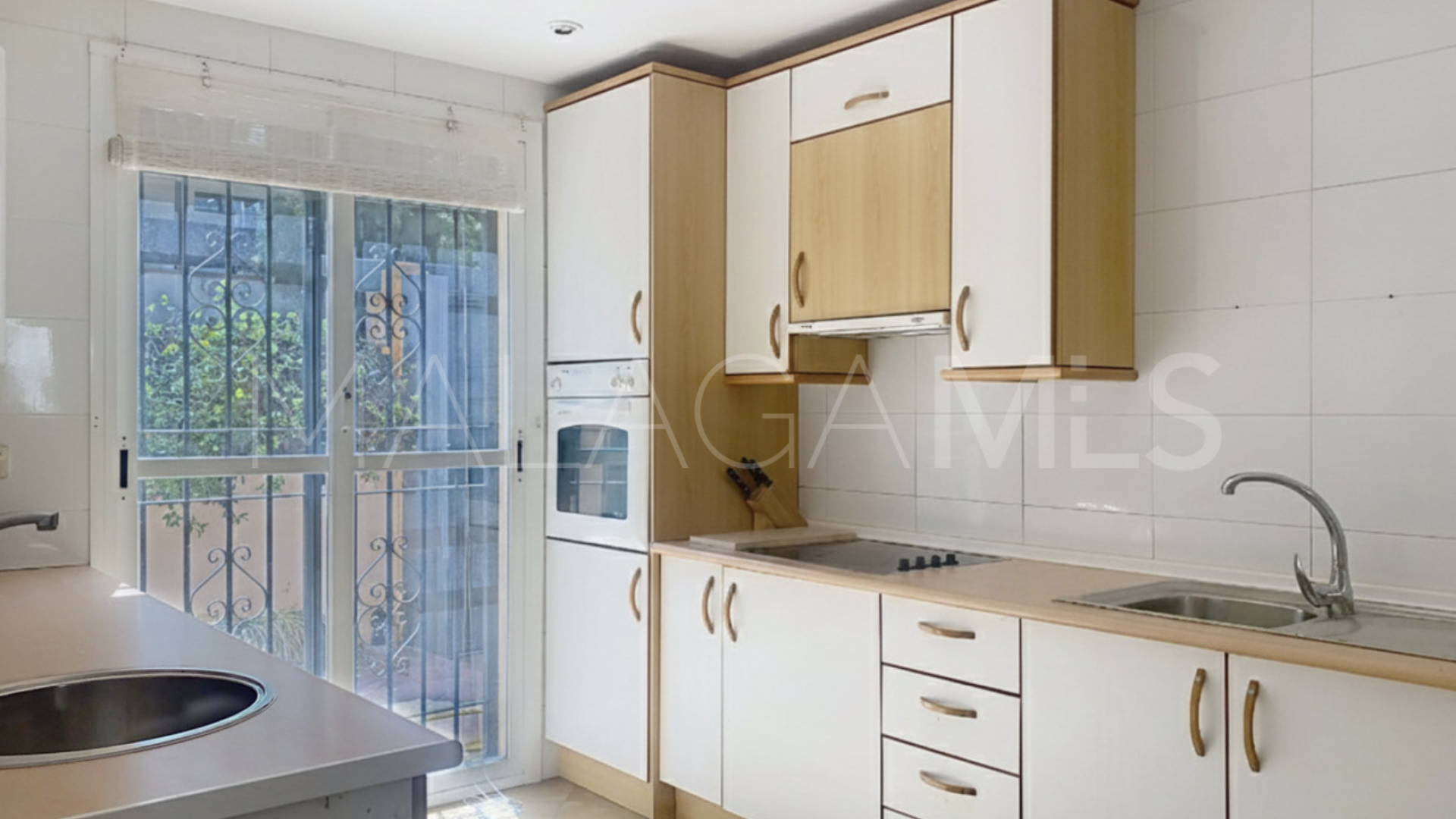 Doppelhaushälfte for sale in Guadalmina Alta