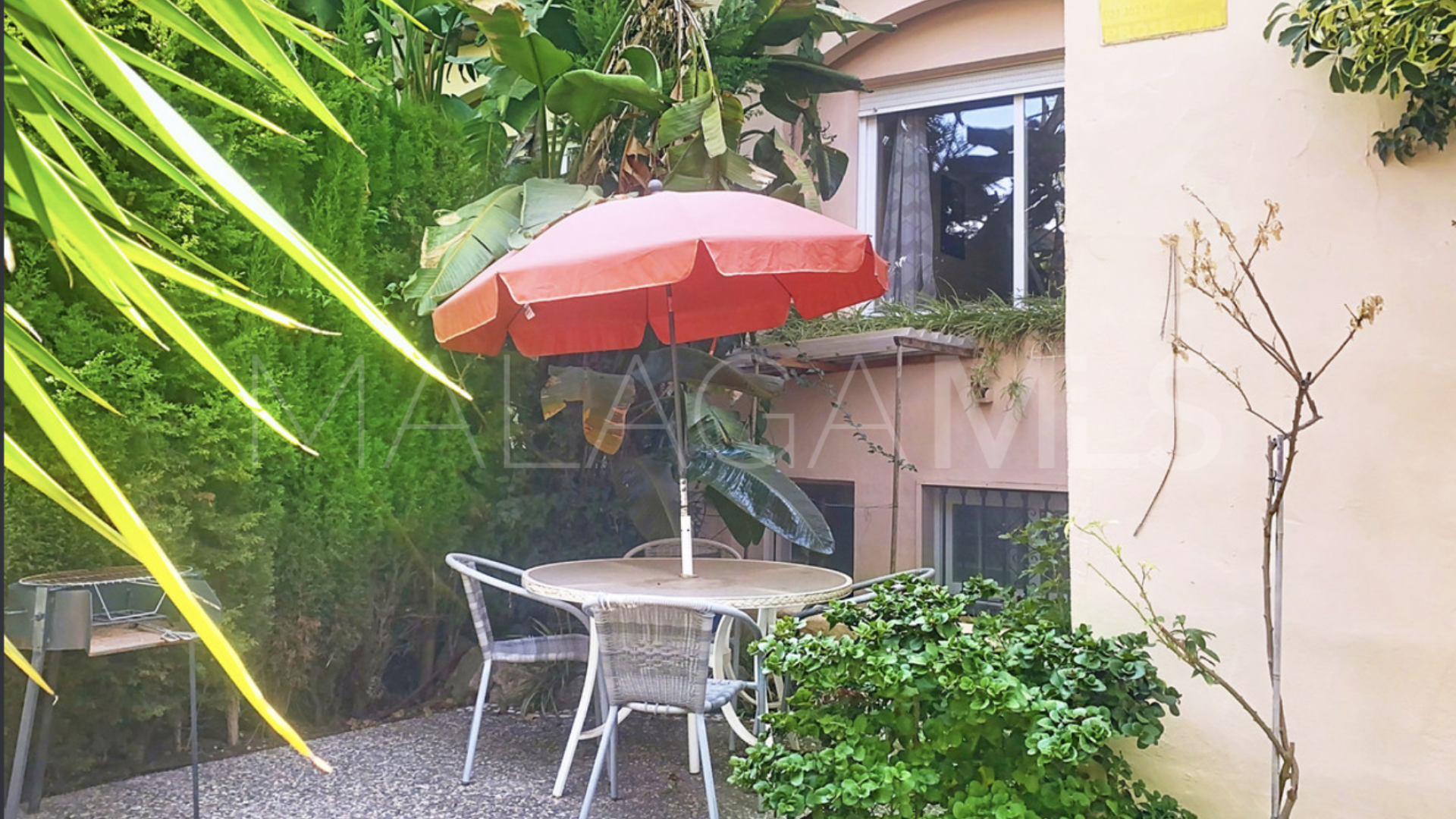 Doppelhaushälfte for sale in Guadalmina Alta