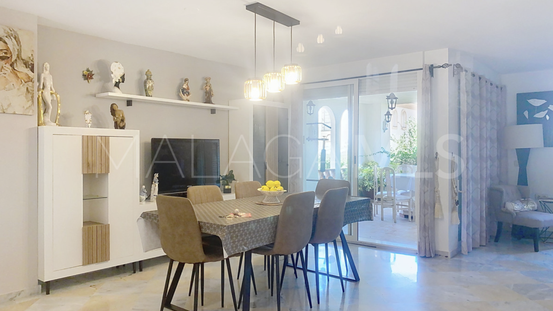 Doppelhaushälfte for sale in Guadalmina Alta