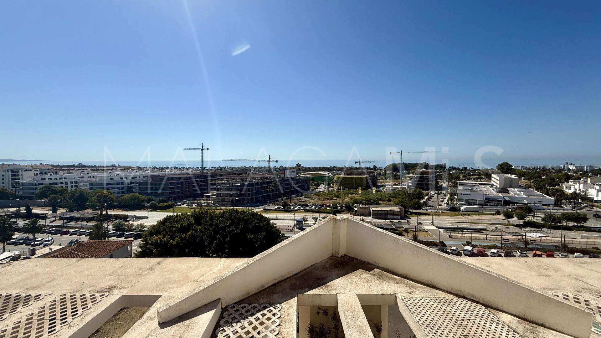 Duplex penthouse for sale in San Pedro de Alcantara with 3 bedrooms