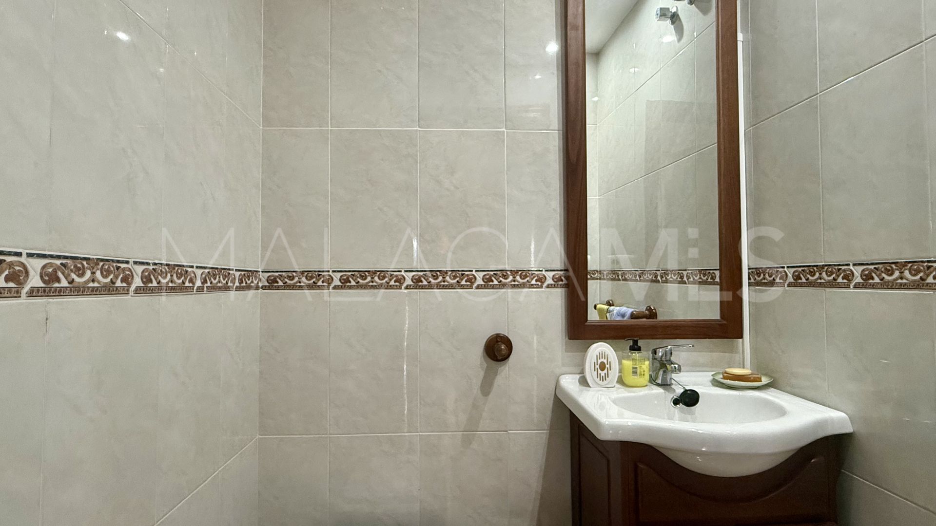 Duplex penthouse for sale in San Pedro de Alcantara with 3 bedrooms