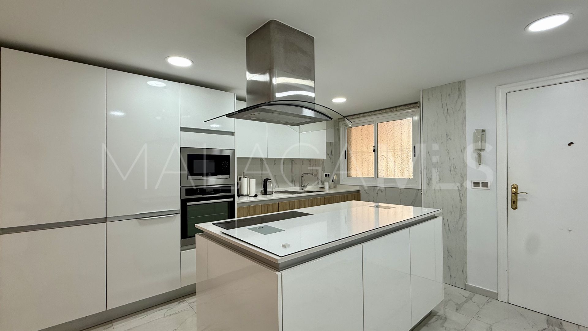 Lägenhet for sale in Guadalmina Alta