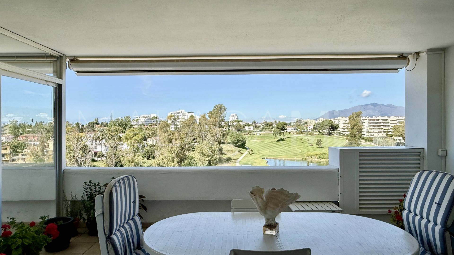 Apartamento a la venta with 2 bedrooms in Guadalmina Alta