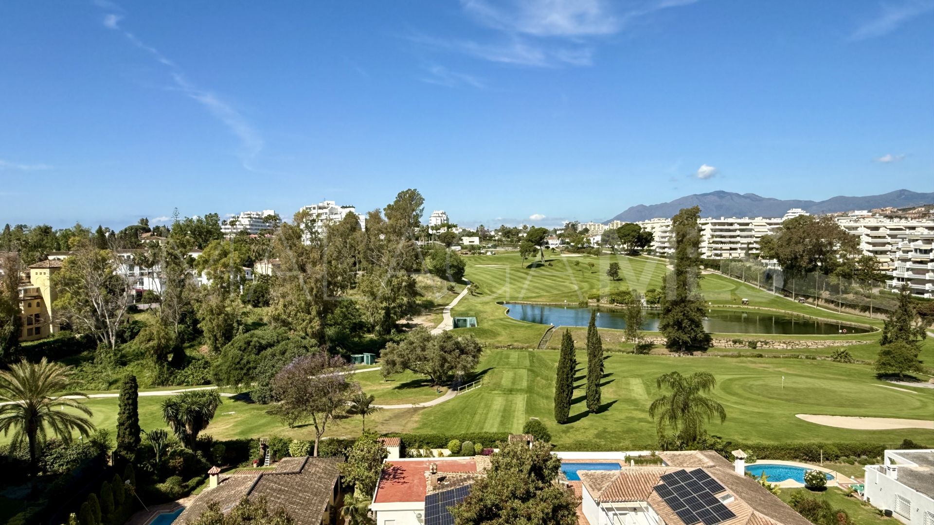 Apartamento a la venta with 2 bedrooms in Guadalmina Alta
